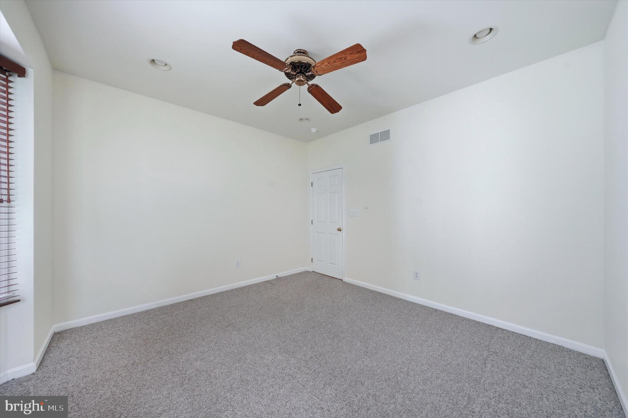 RED LION CHASE - Residential
