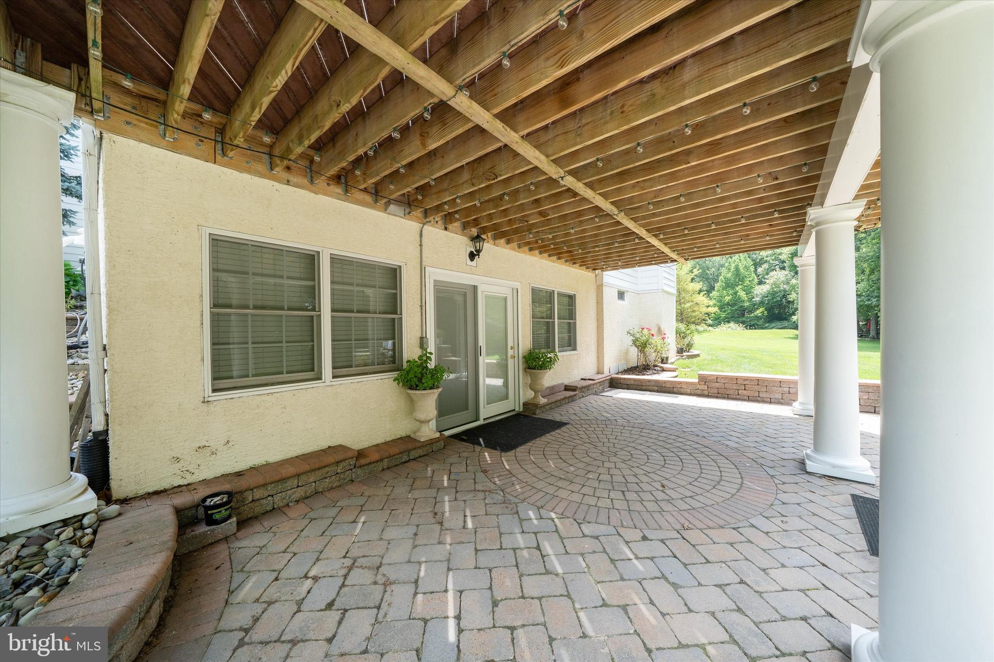 RED LION CHASE - Residential