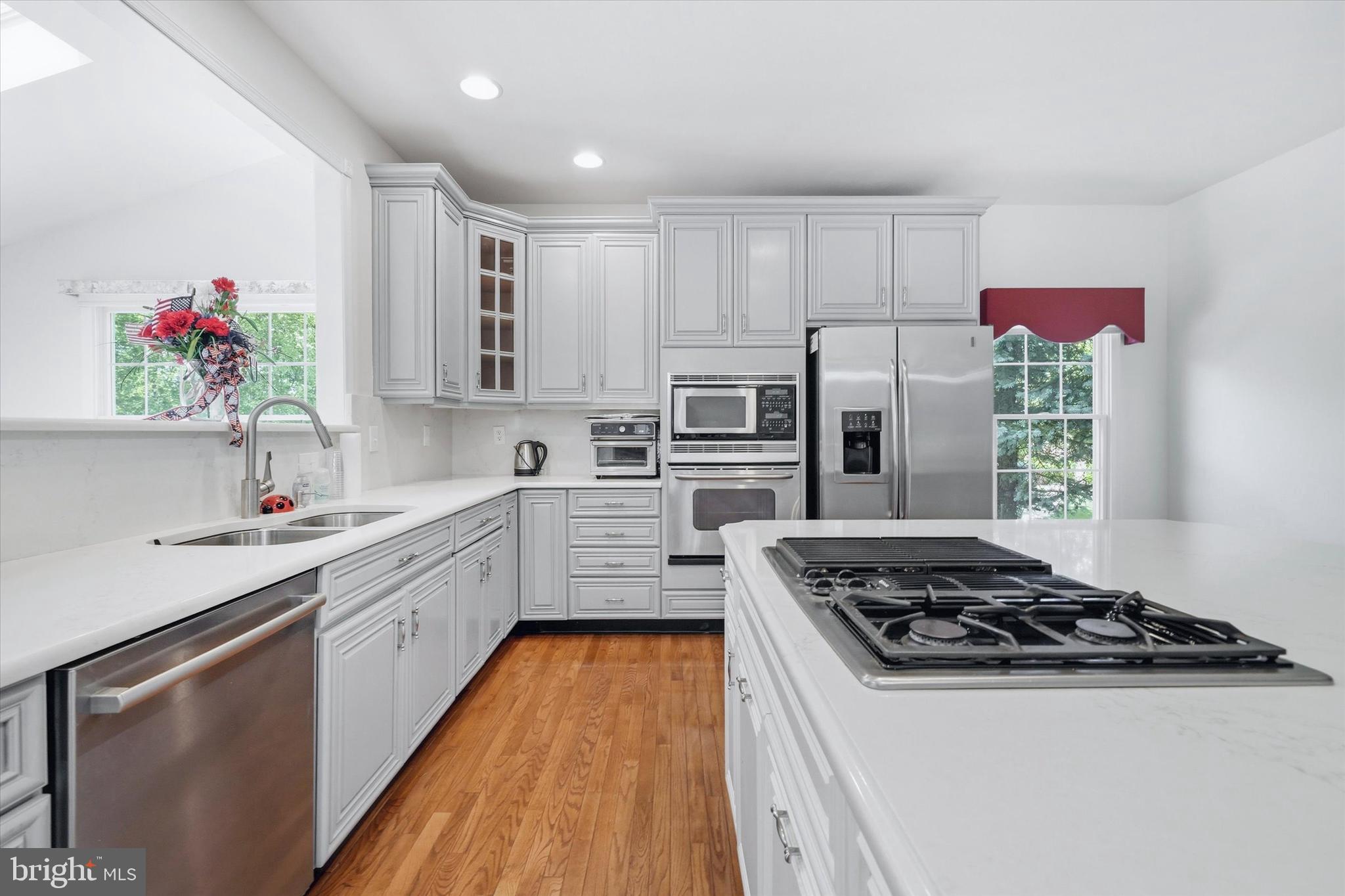 RED LION CHASE - Residential