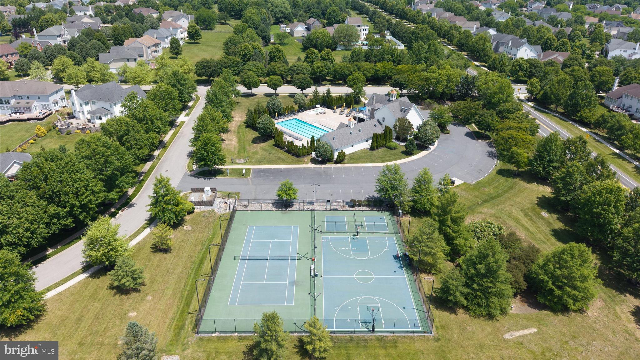 RED LION CHASE - Residential
