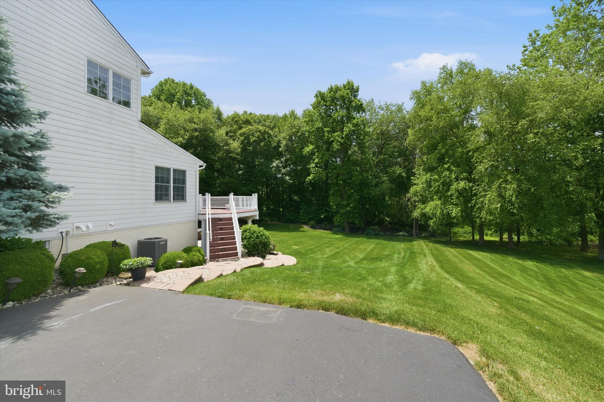 RED LION CHASE - Residential