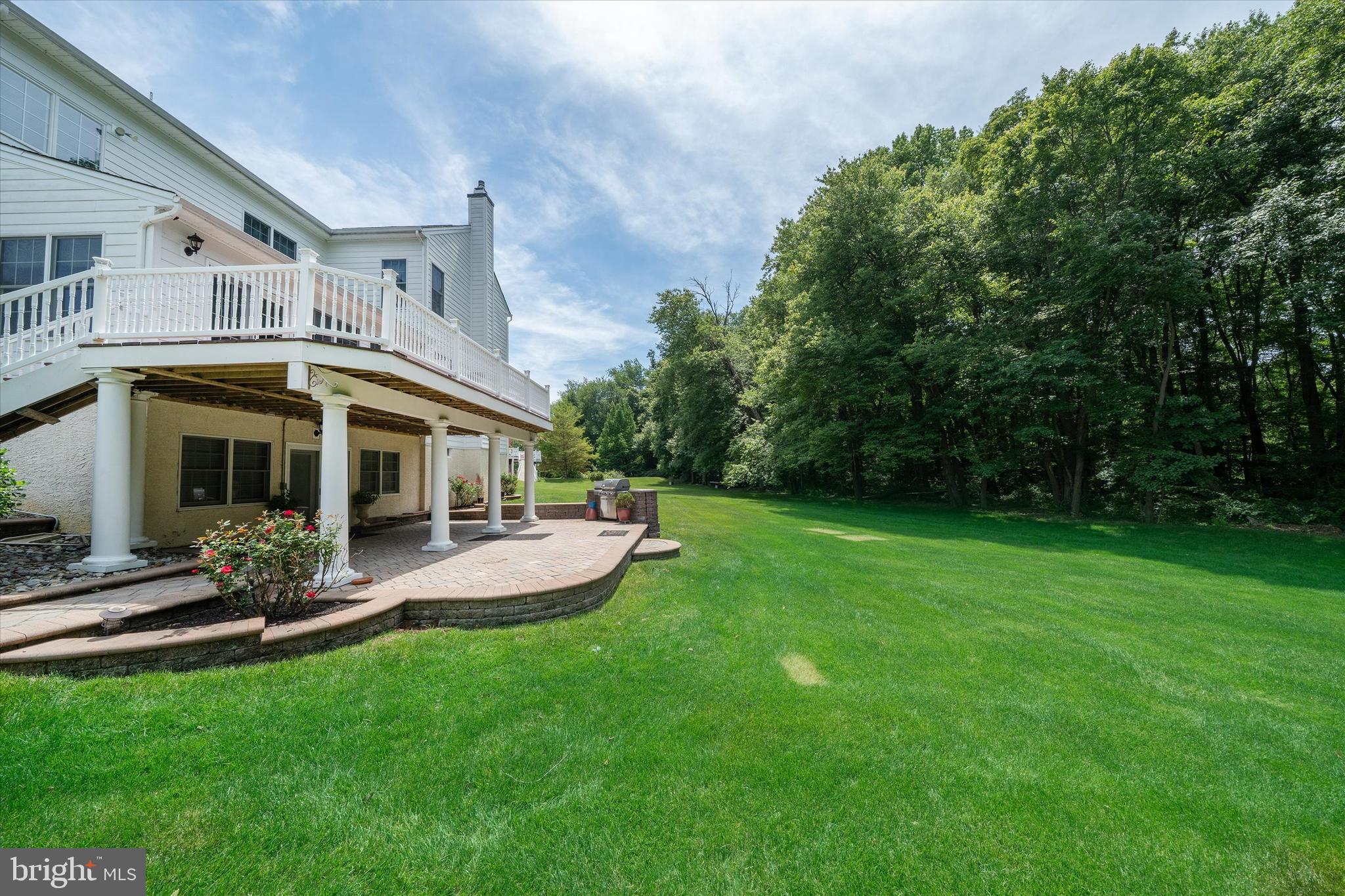 RED LION CHASE - Residential