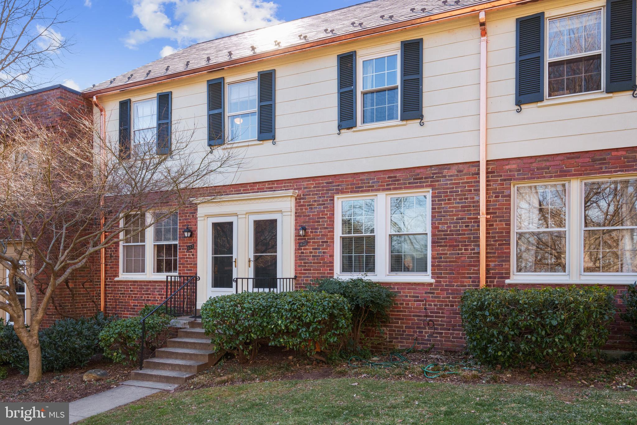 ARLINGTON VILLAGE - Residential