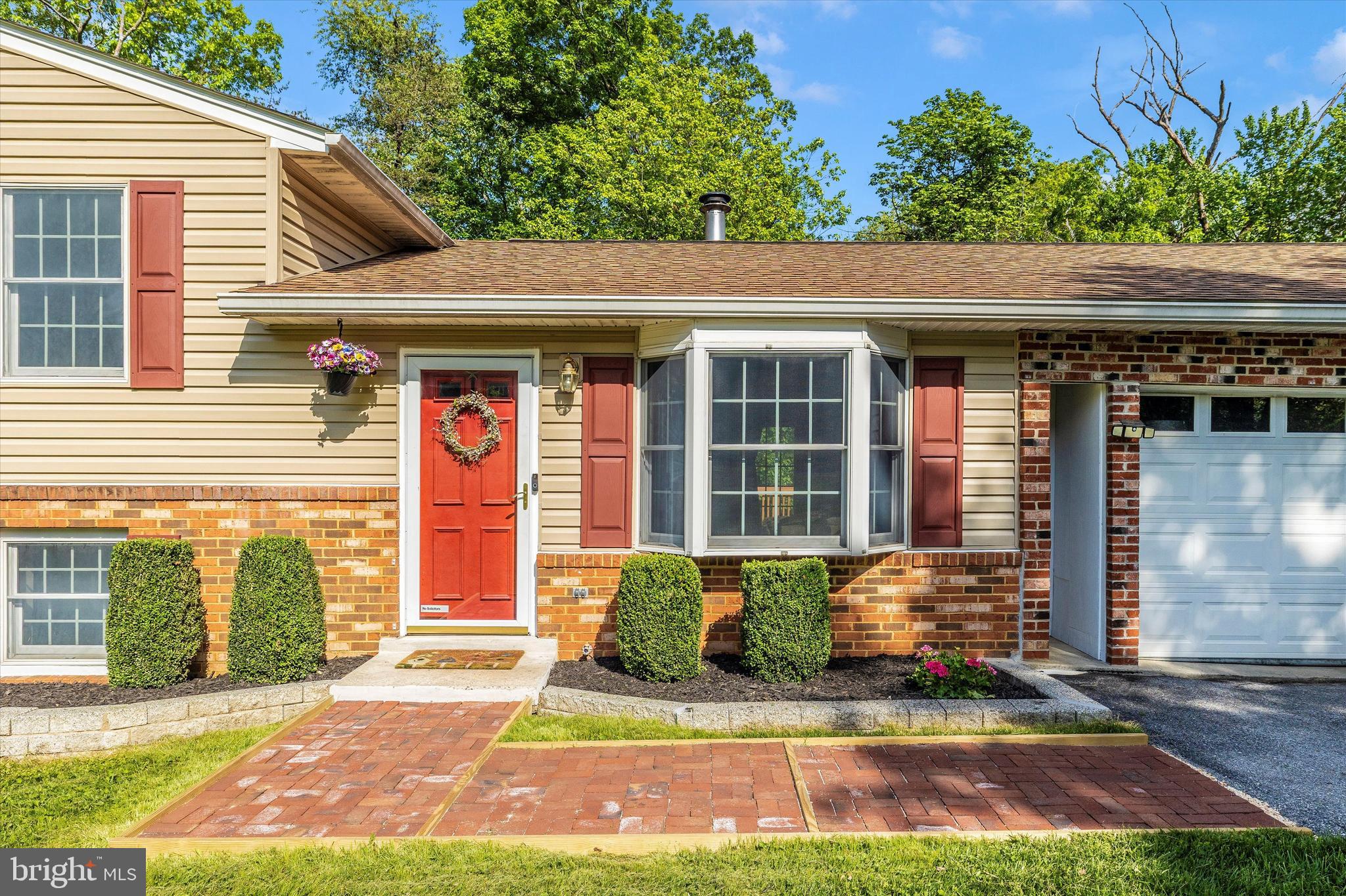 SUNNYBROOK FARMS - Residential