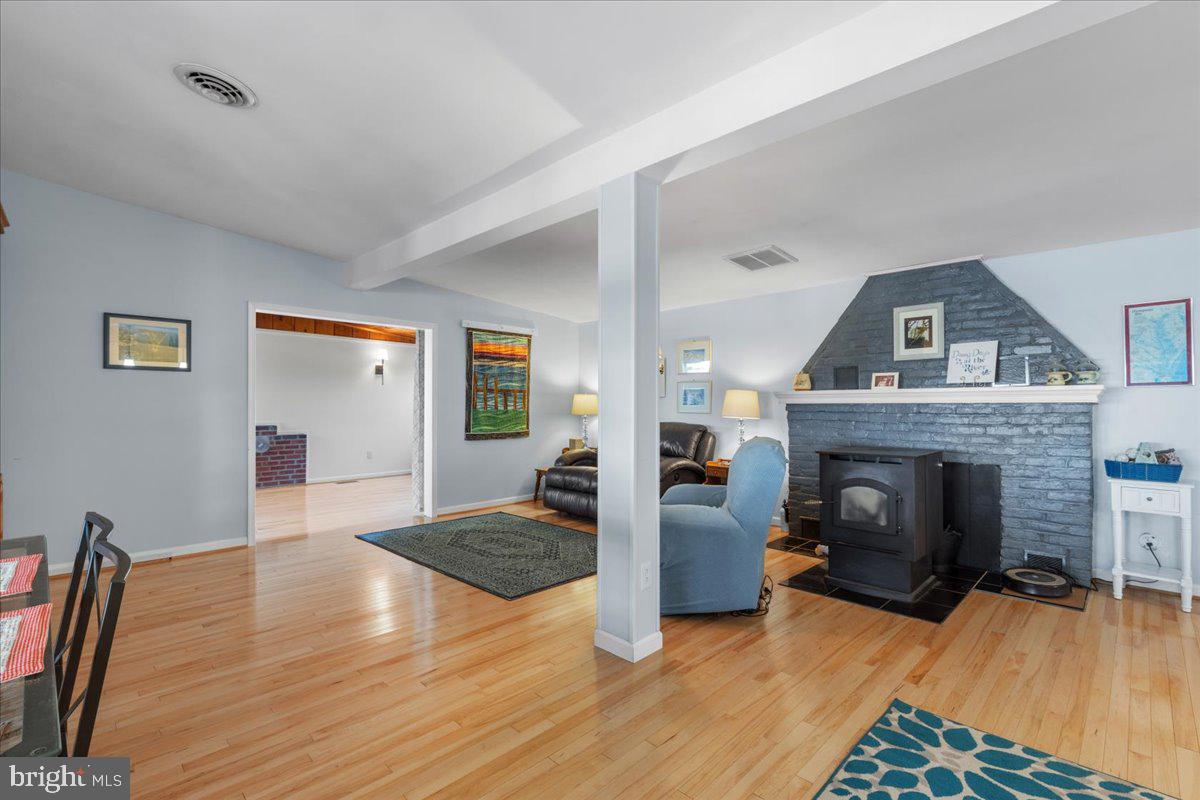 COBB ISLAND - Residential