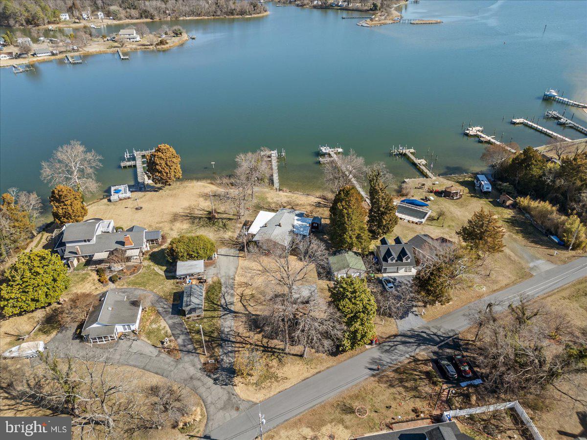 COBB ISLAND - Residential