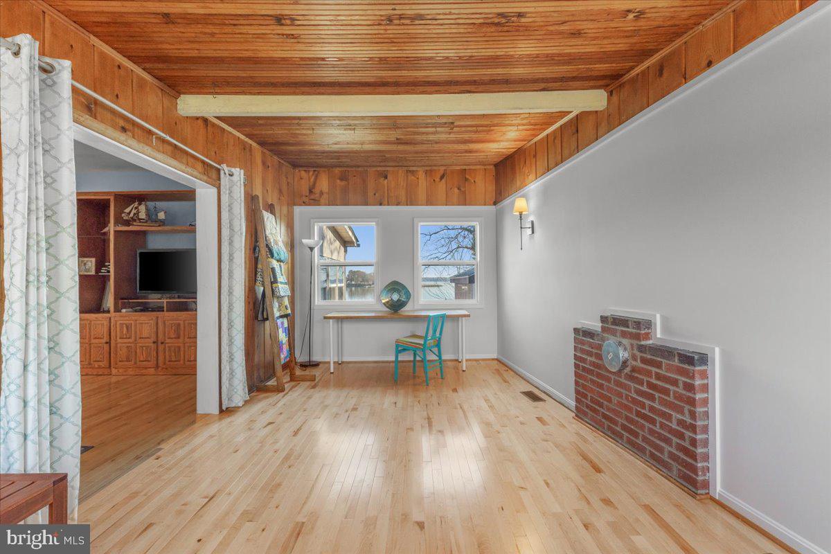 COBB ISLAND - Residential