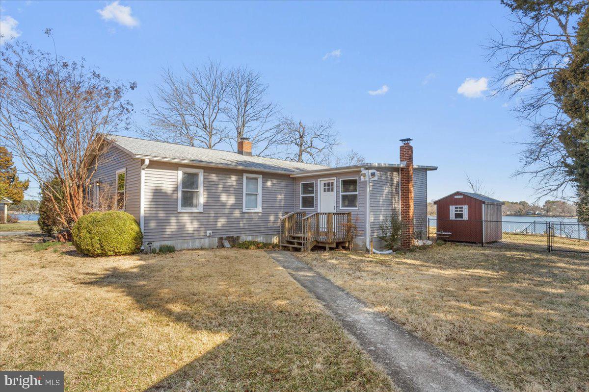 COBB ISLAND - Residential