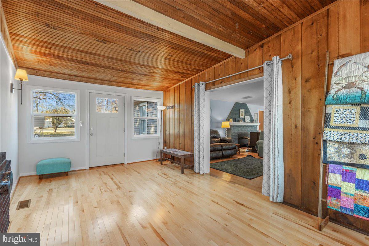 COBB ISLAND - Residential