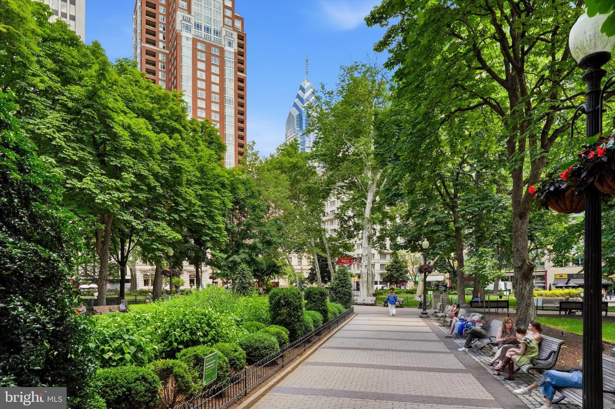 RITTENHOUSE SQUARE - Residential