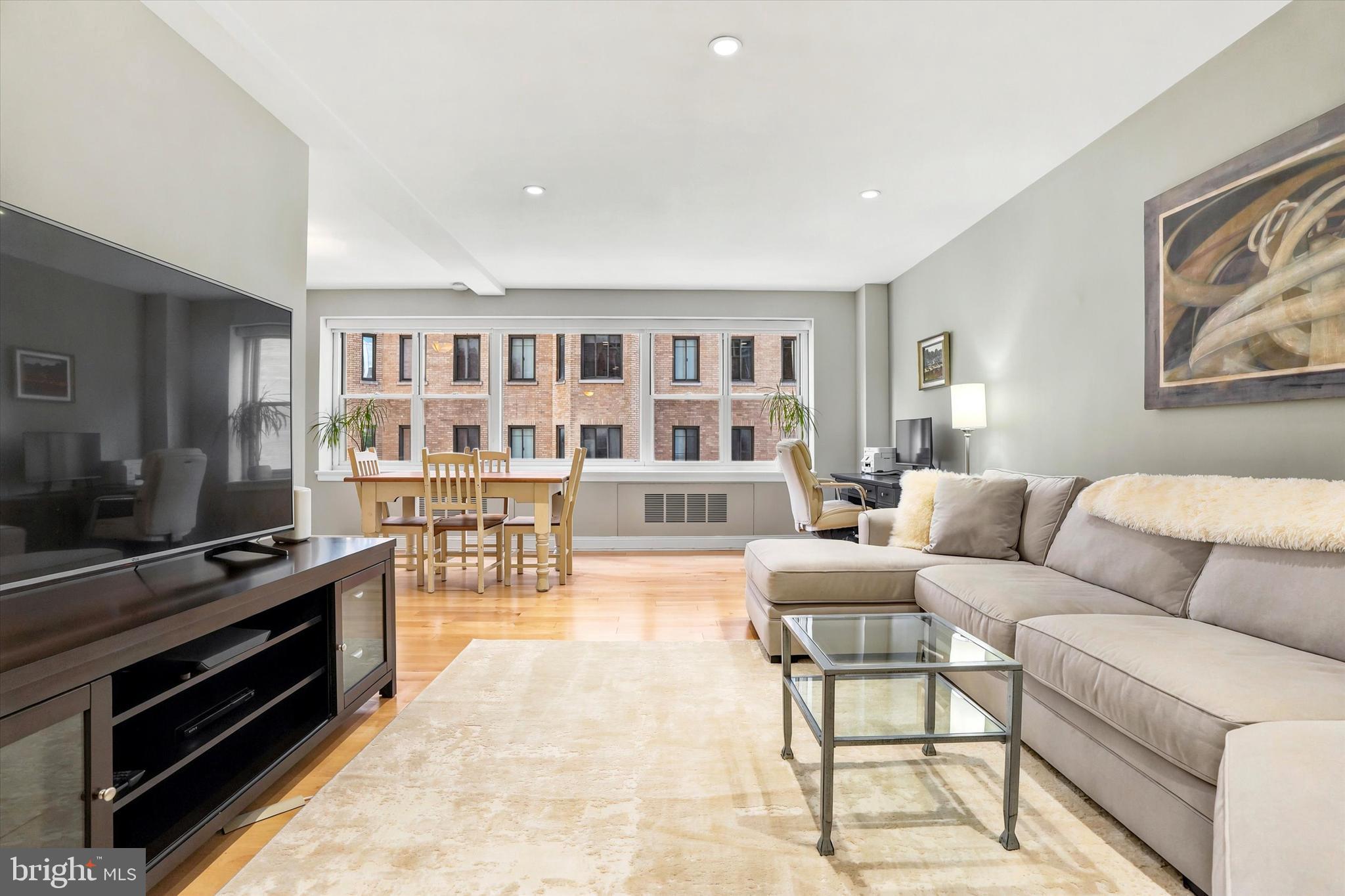 RITTENHOUSE SQUARE - Residential