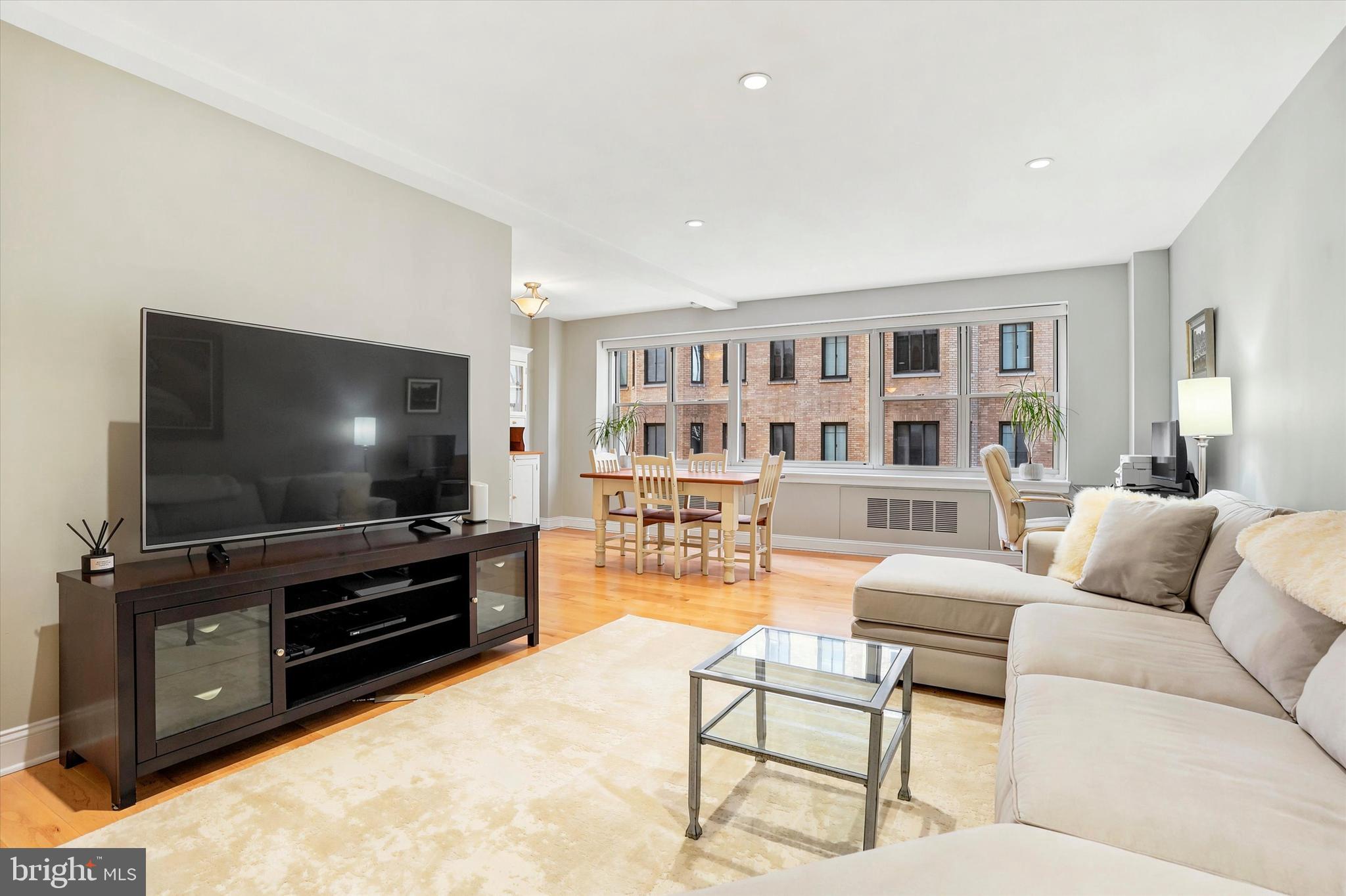 RITTENHOUSE SQUARE - Residential