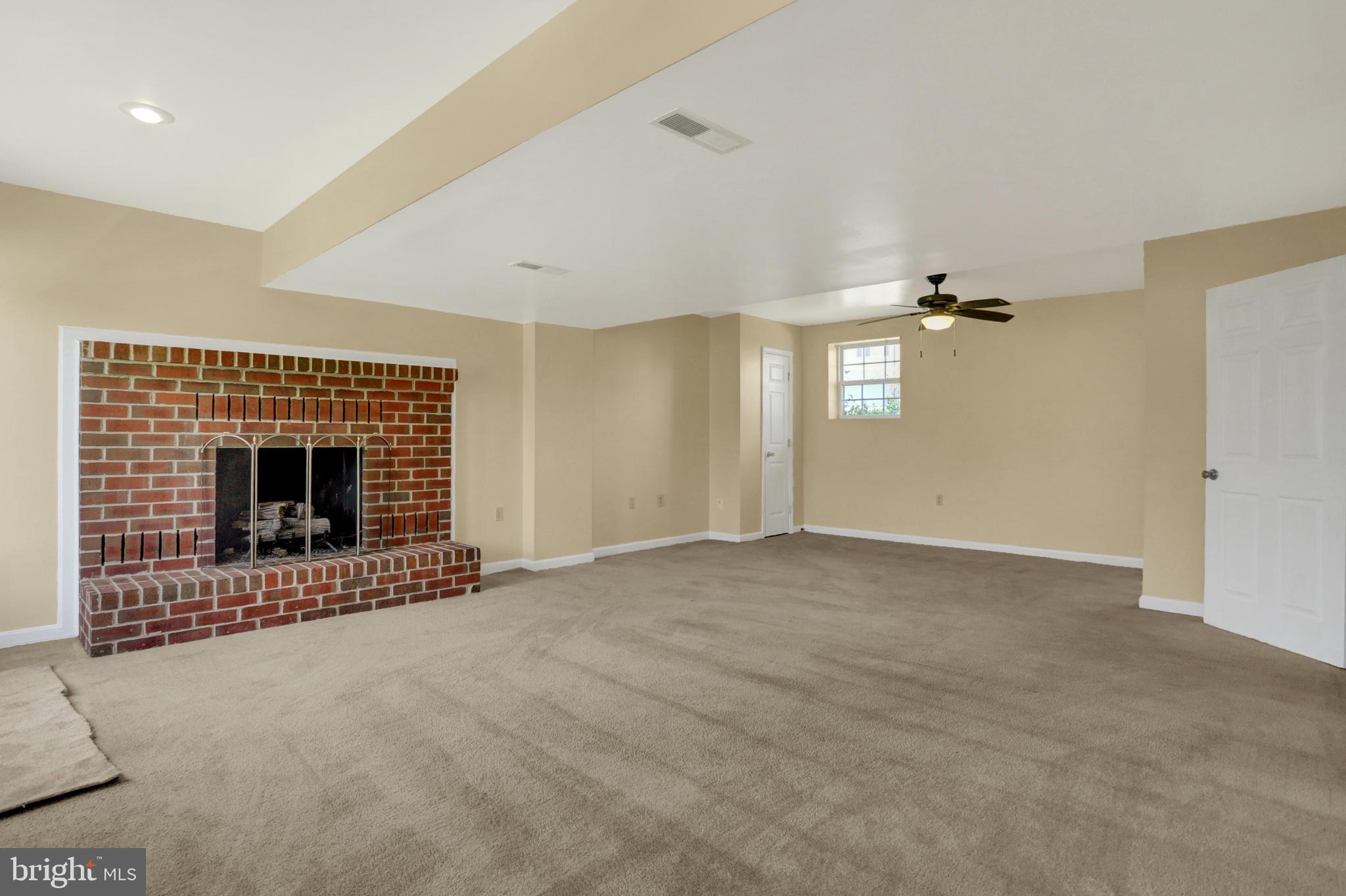 HALL ESTATES - Residential