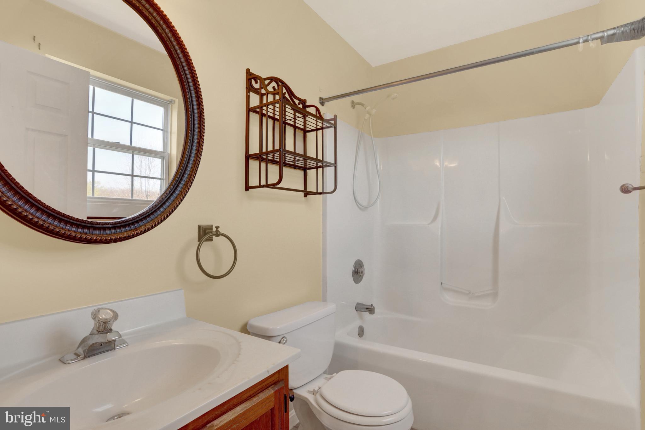 HALL ESTATES - Residential