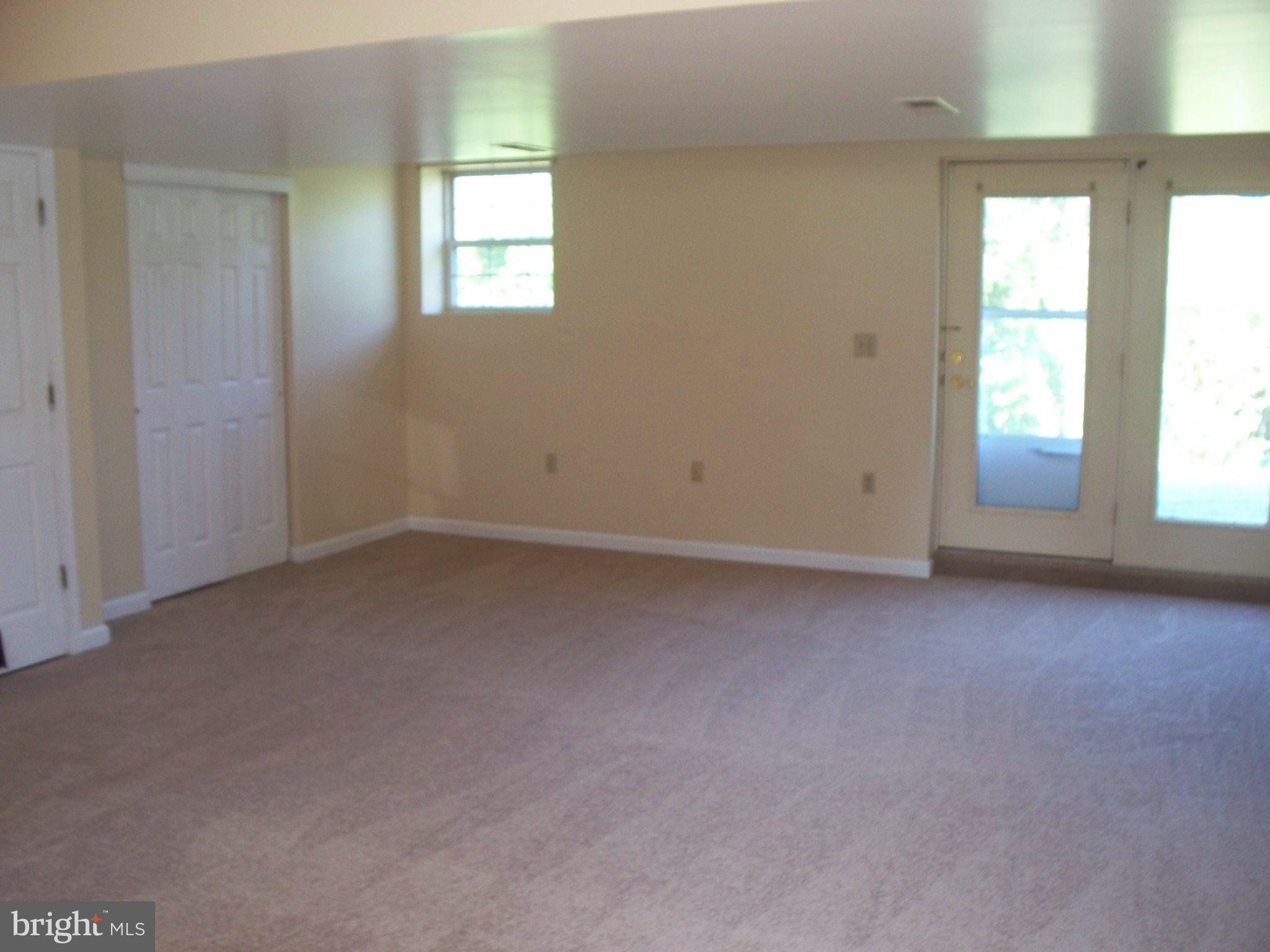 HALL ESTATES - Residential