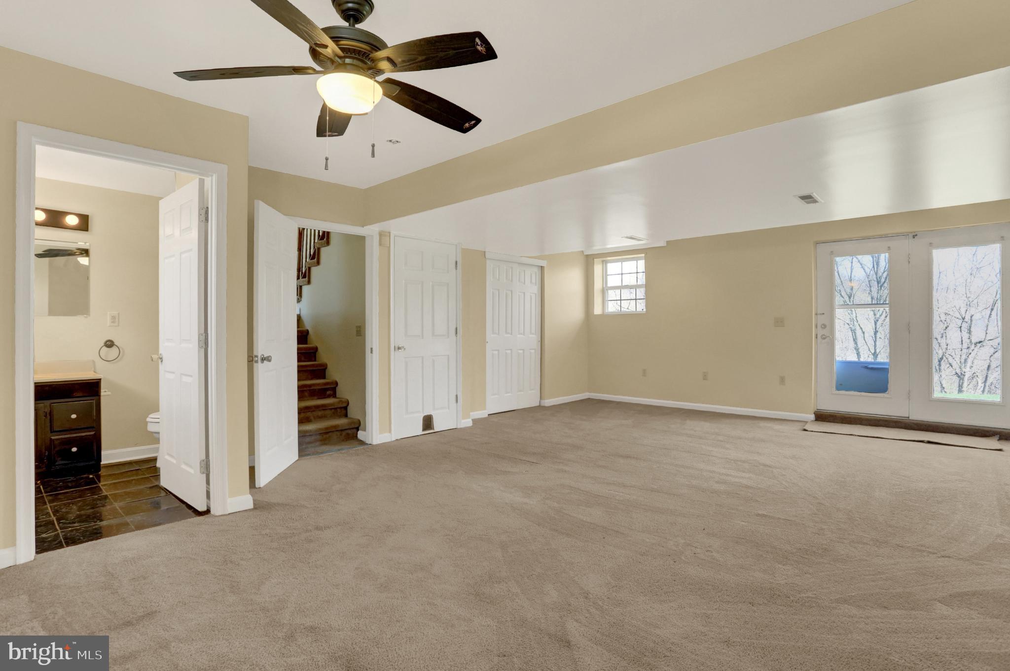 HALL ESTATES - Residential