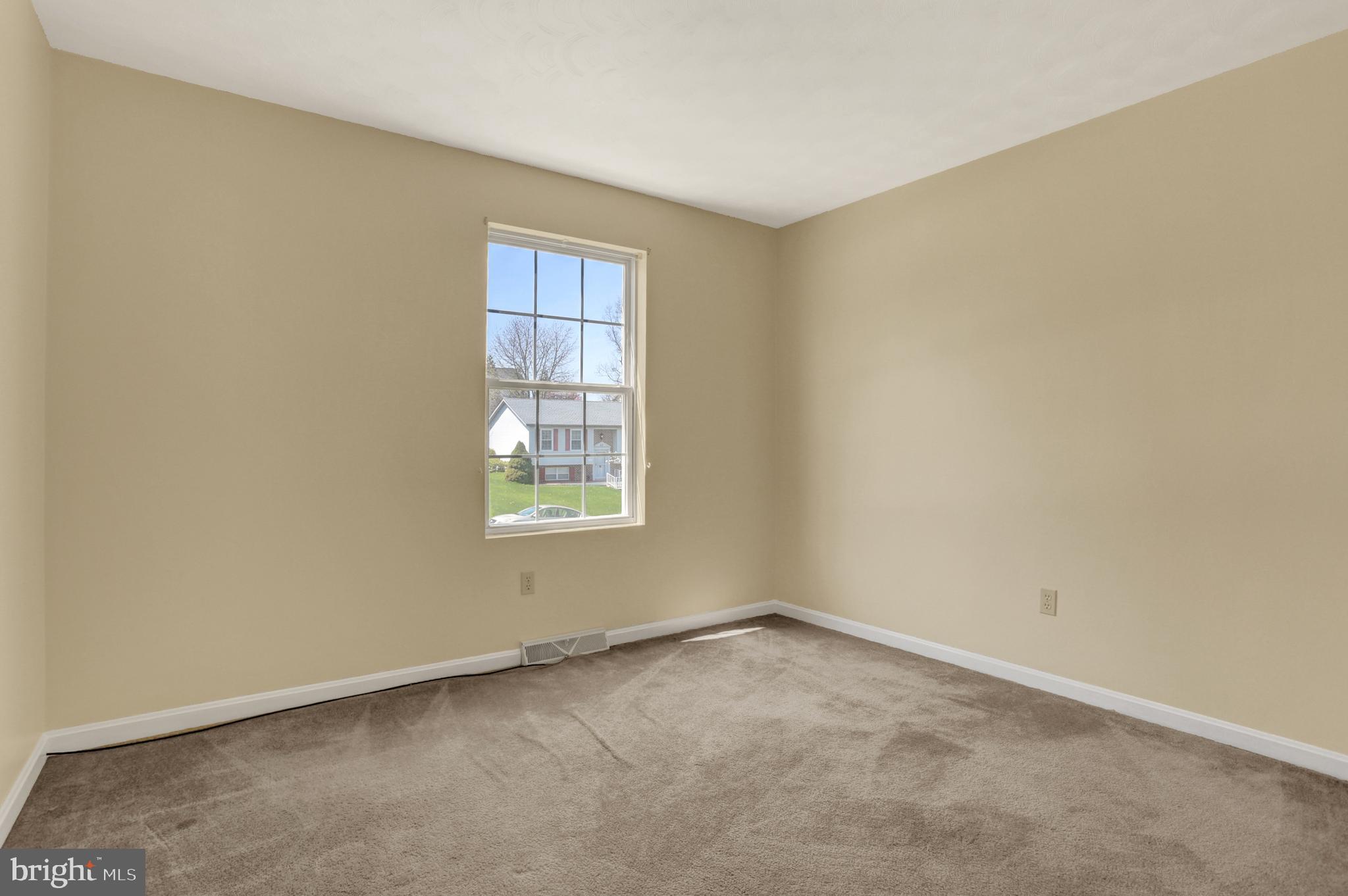HALL ESTATES - Residential