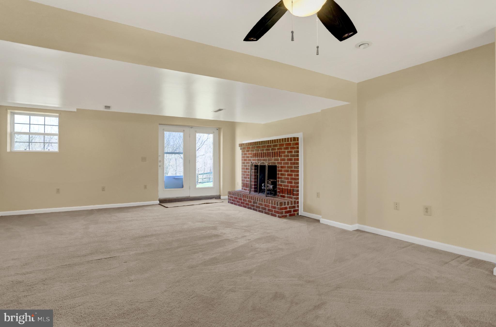 HALL ESTATES - Residential