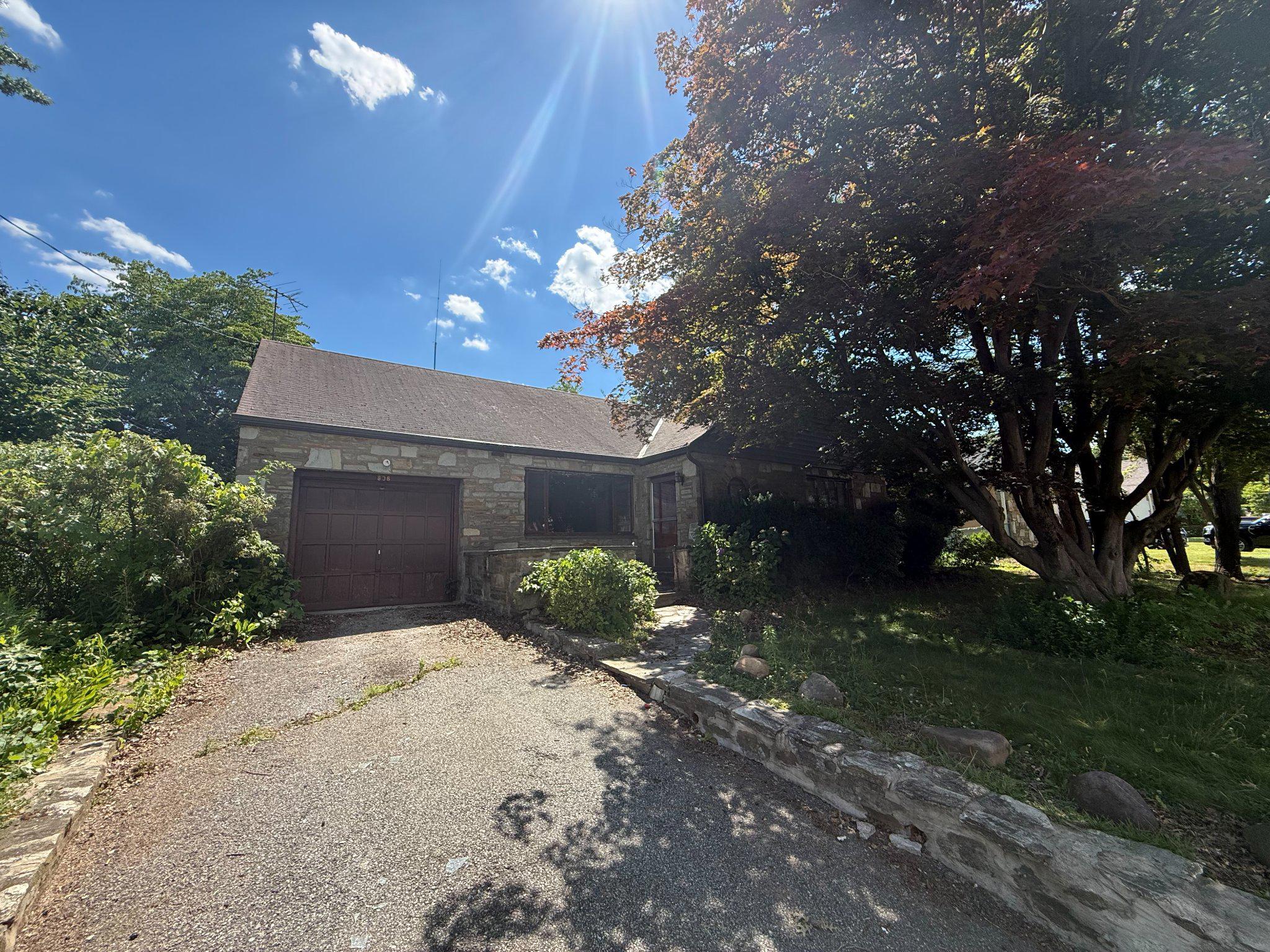FOX CHASE - Residential