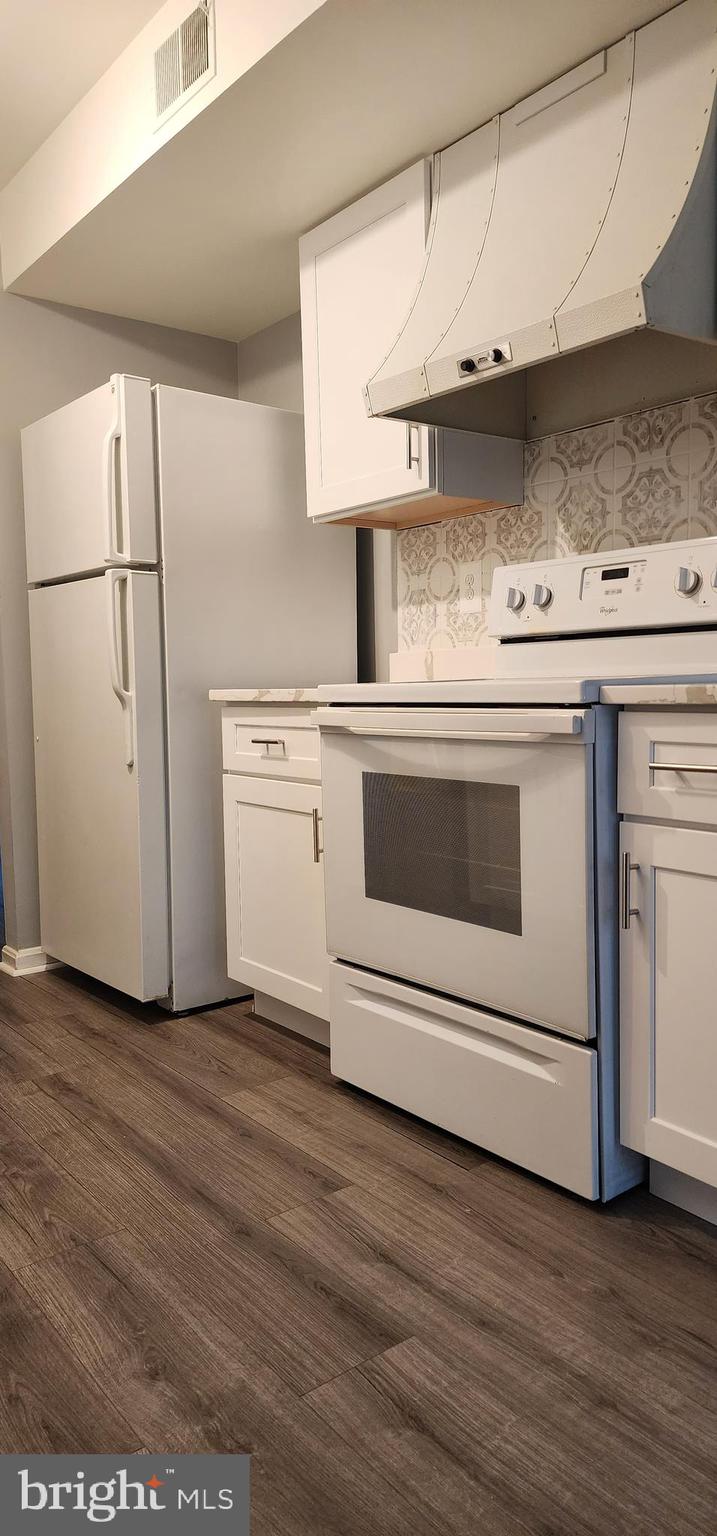 LAKEVIEW - Residential