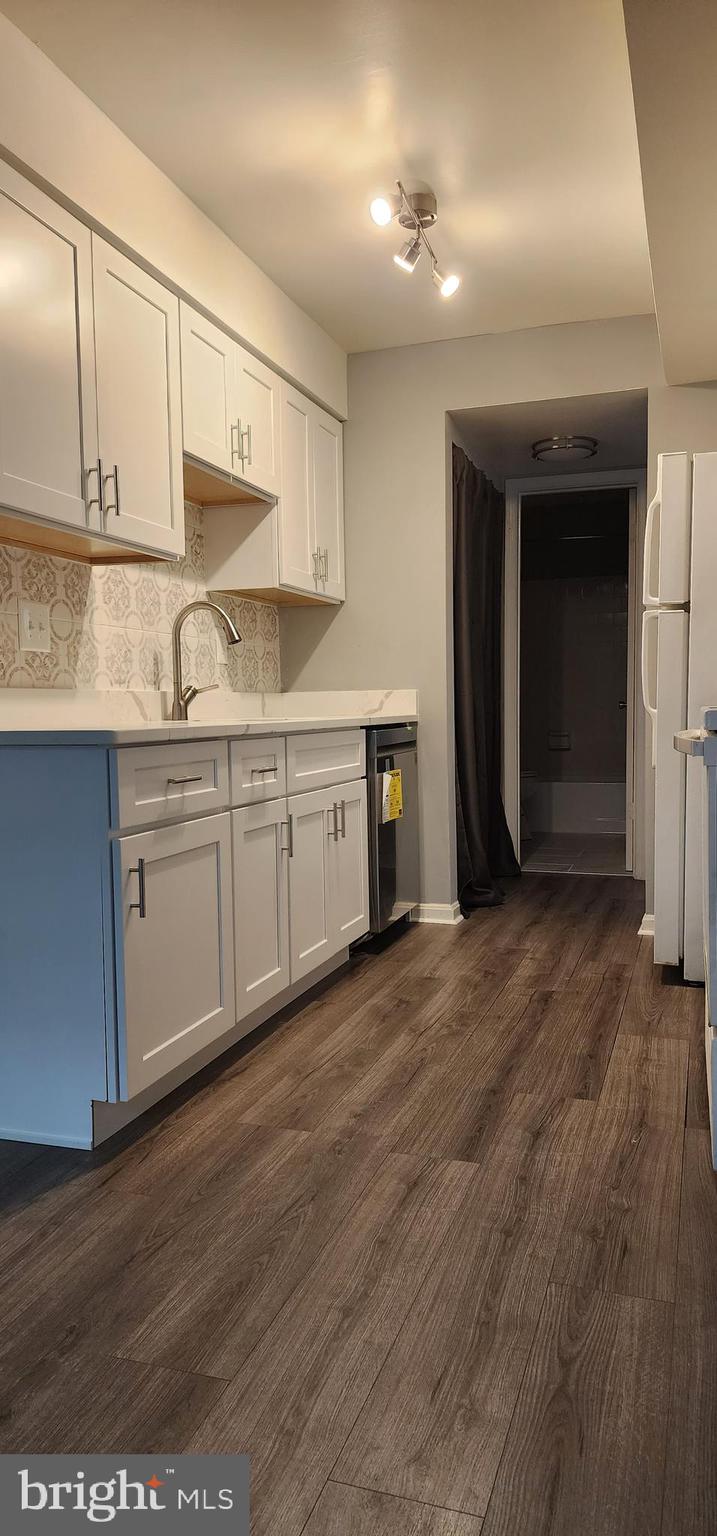 LAKEVIEW - Residential