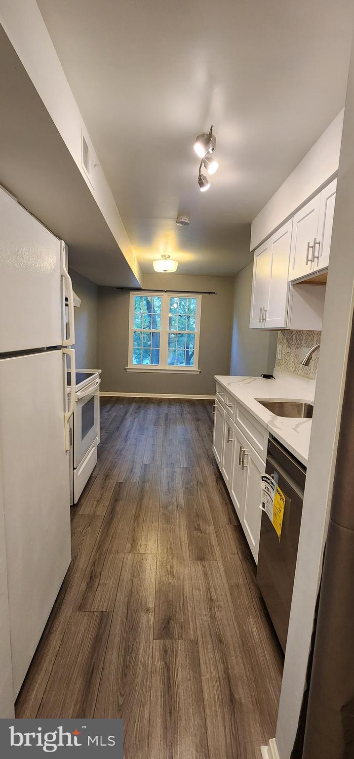 LAKEVIEW - Residential