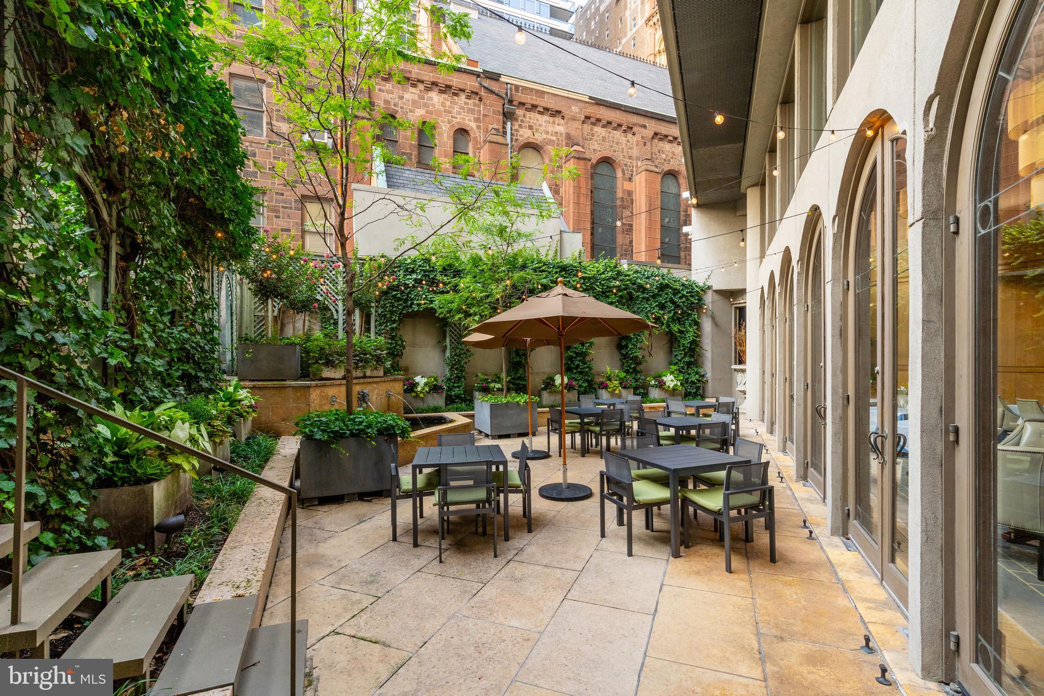 RITTENHOUSE SQUARE - Residential