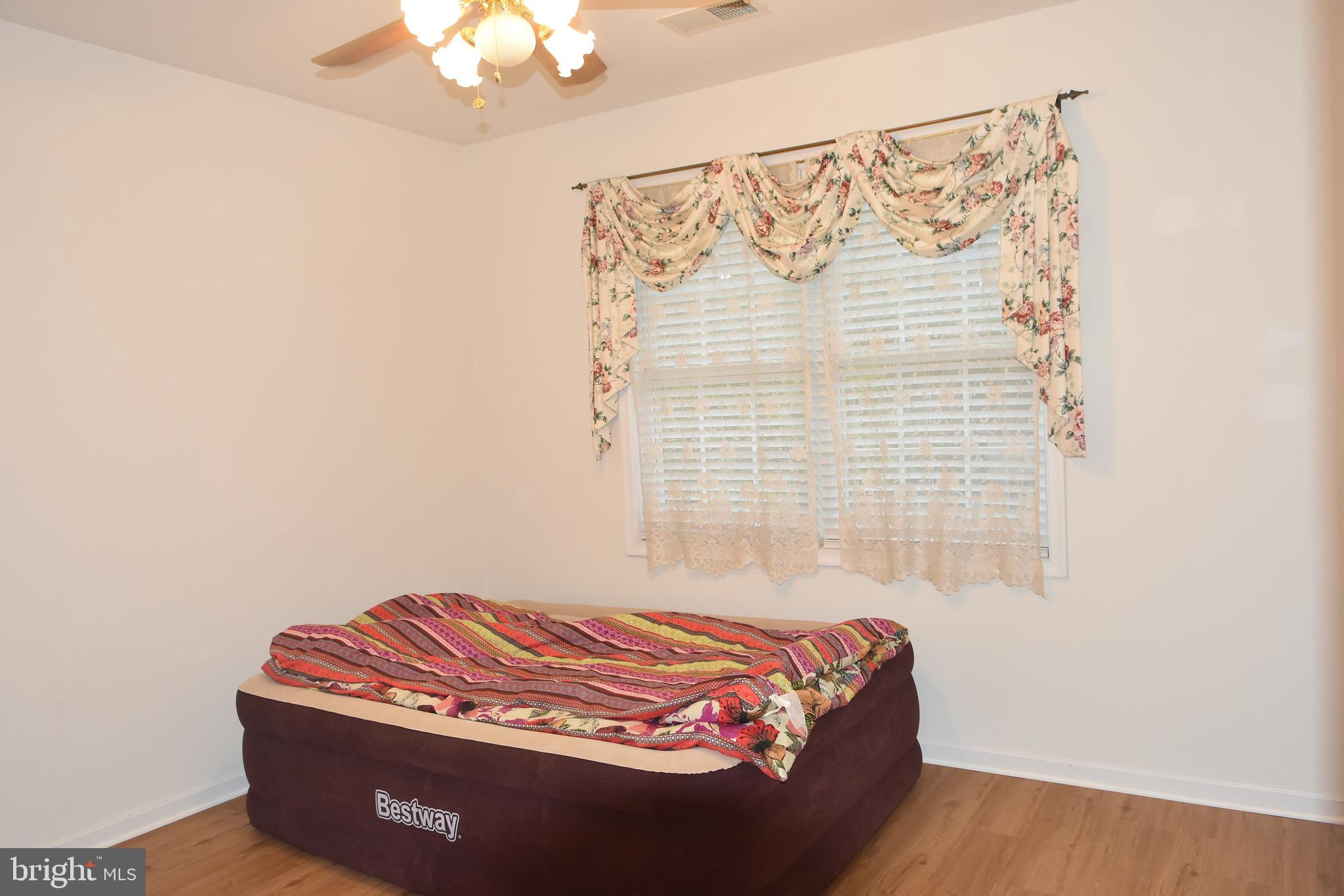 LEWIS PARK - Residential