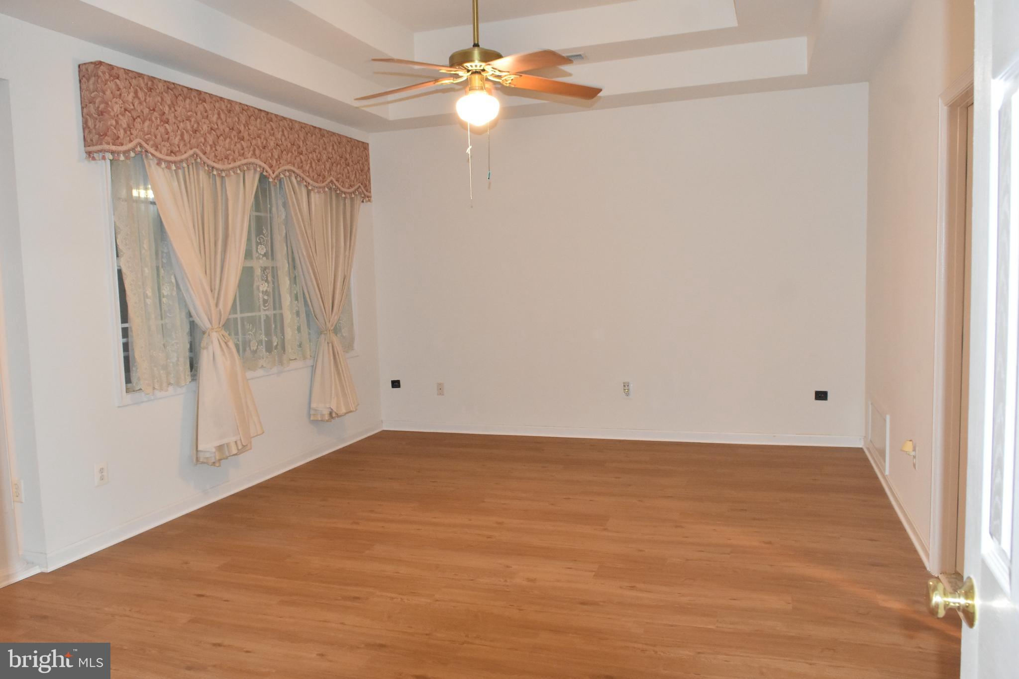 LEWIS PARK - Residential