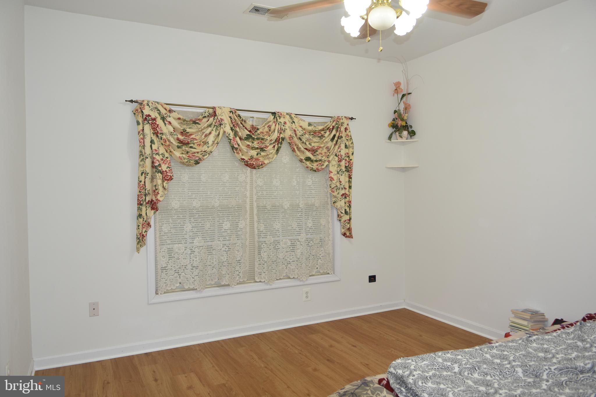 LEWIS PARK - Residential
