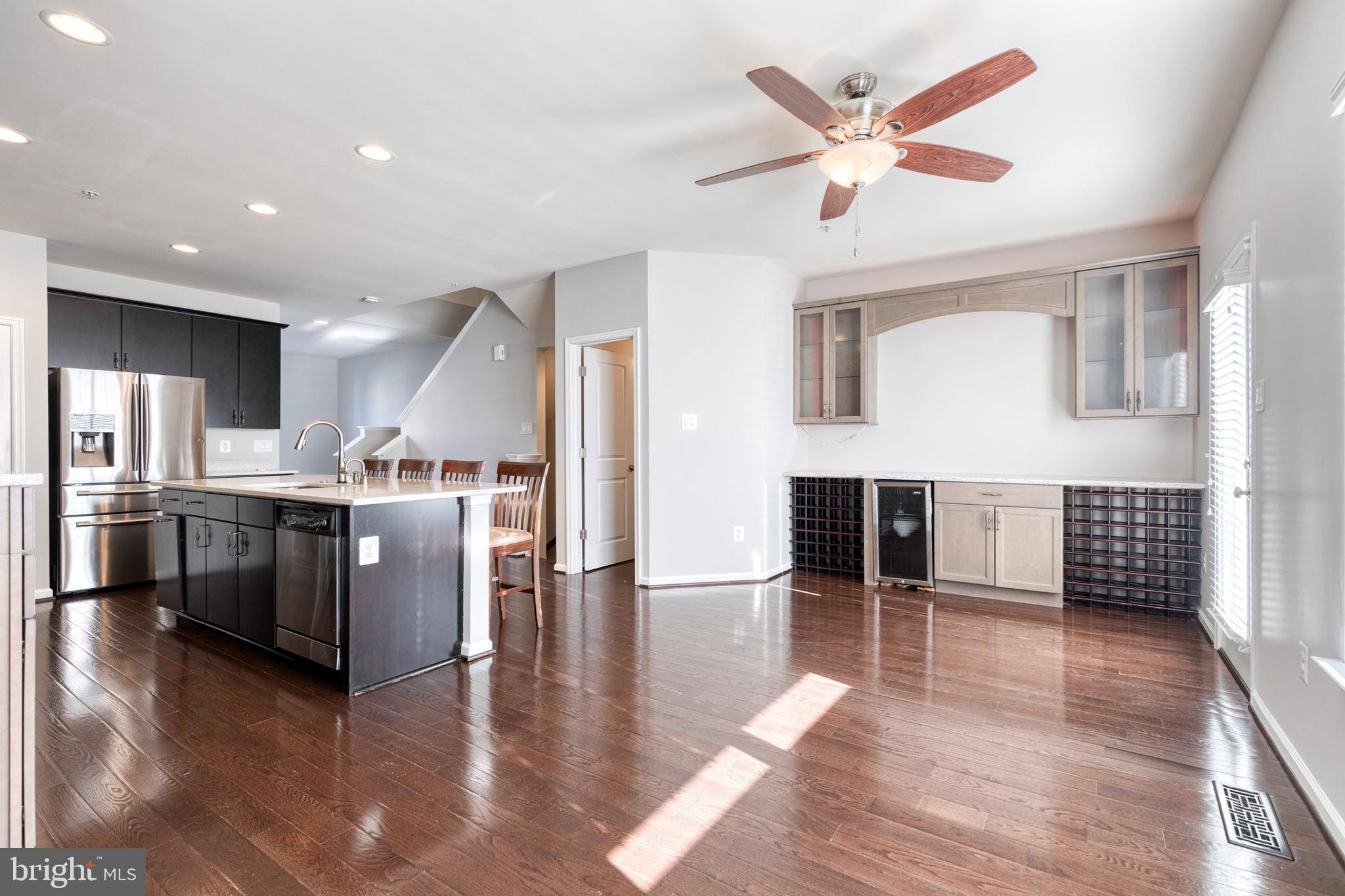 TANYARD COVE NORTH - Residential Lease