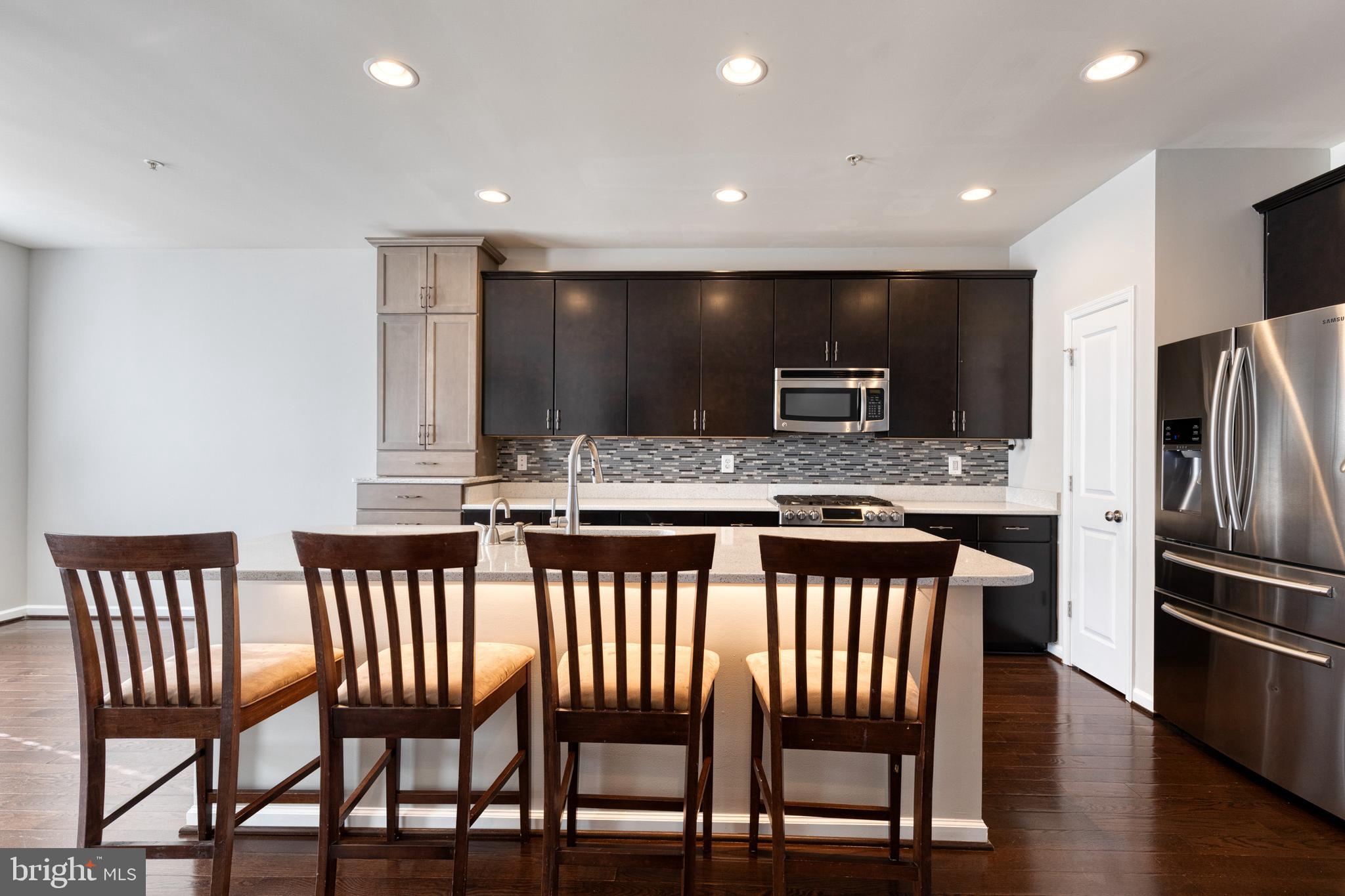 TANYARD COVE NORTH - Residential Lease
