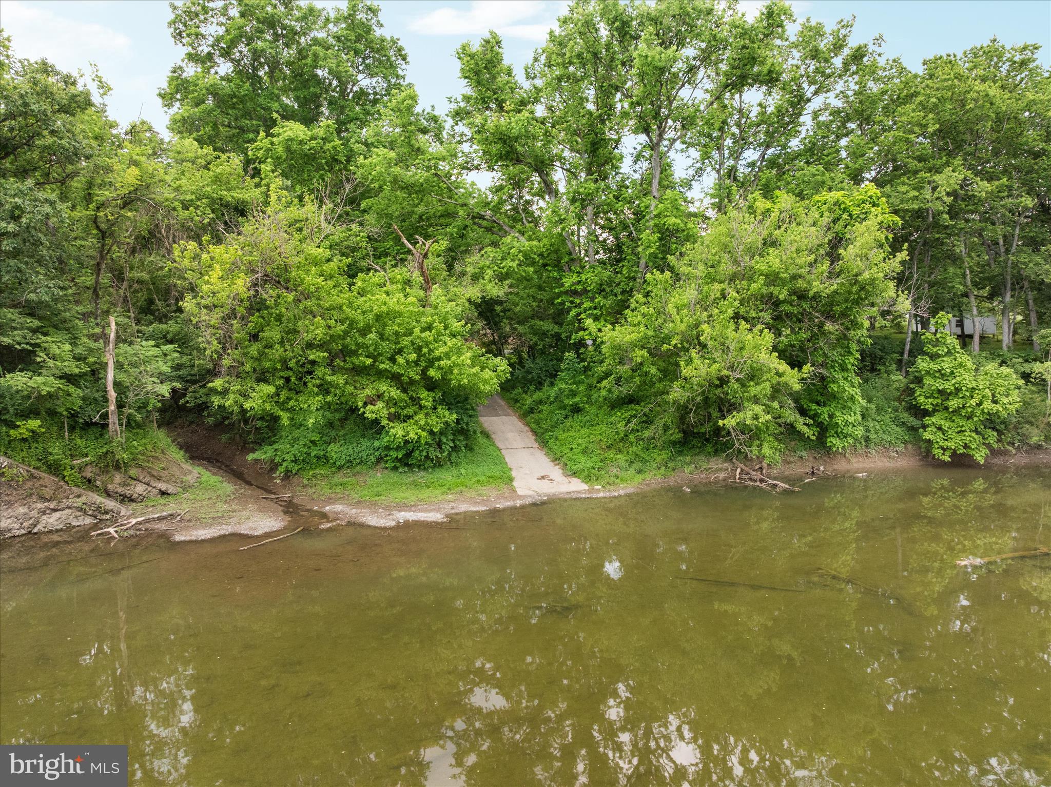 SHEN RIVER LAKES - Residential