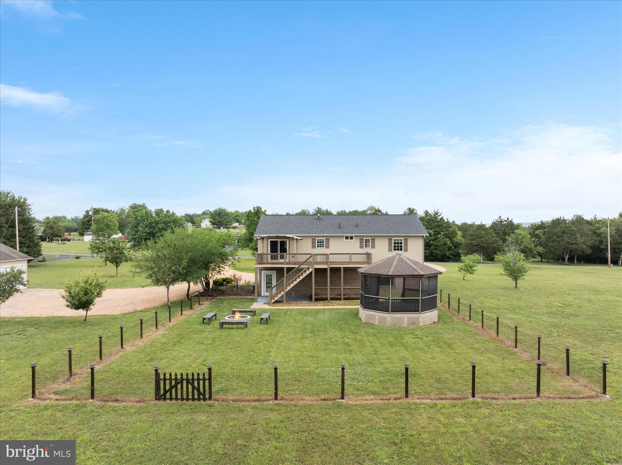 SHEN RIVER LAKES - Residential