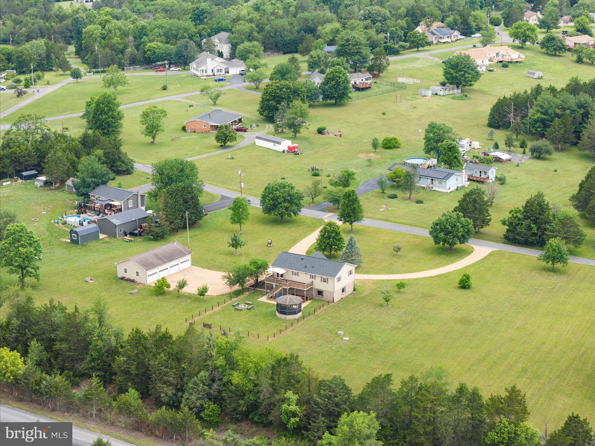 SHEN RIVER LAKES - Residential