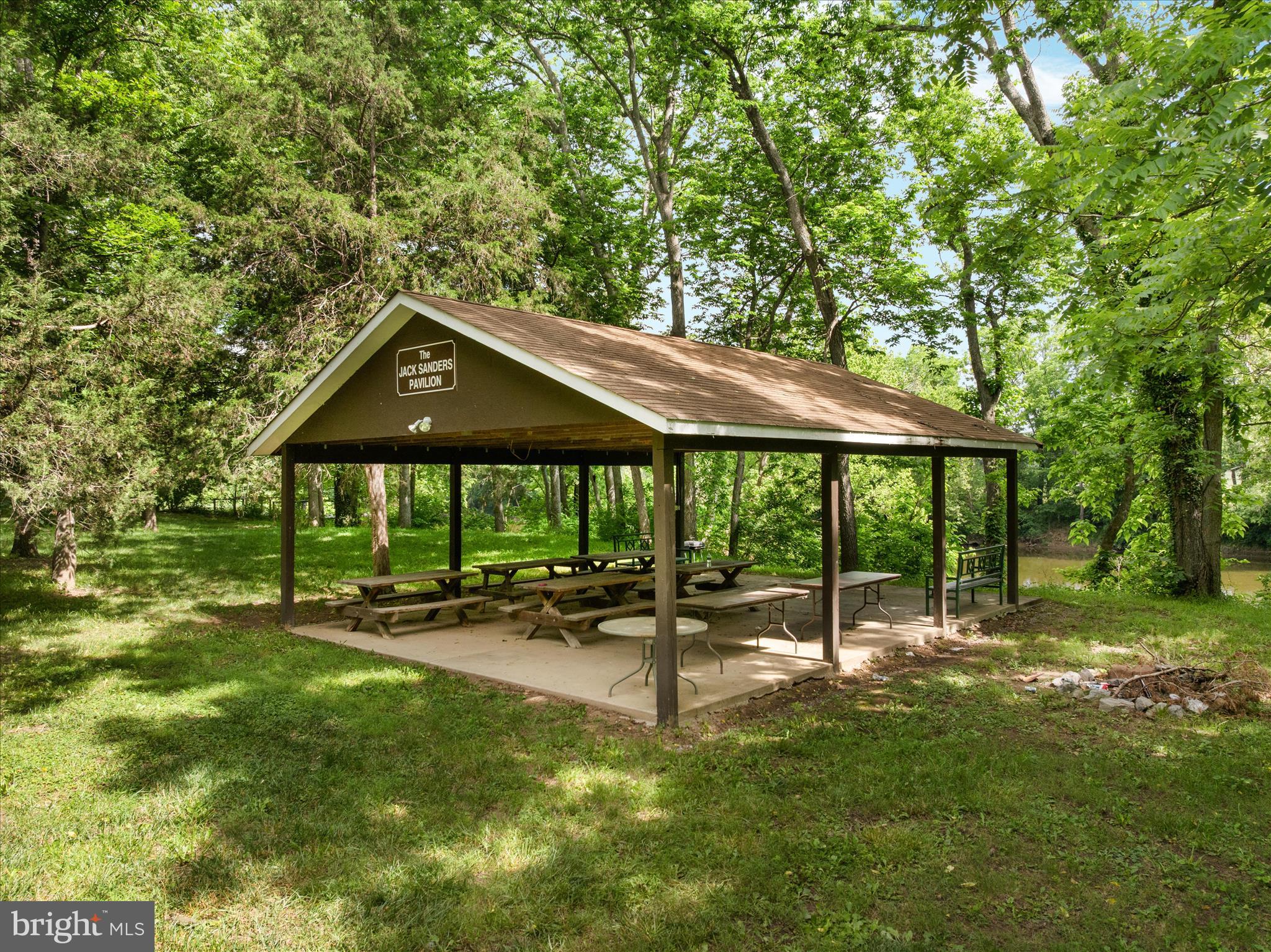 SHEN RIVER LAKES - Residential
