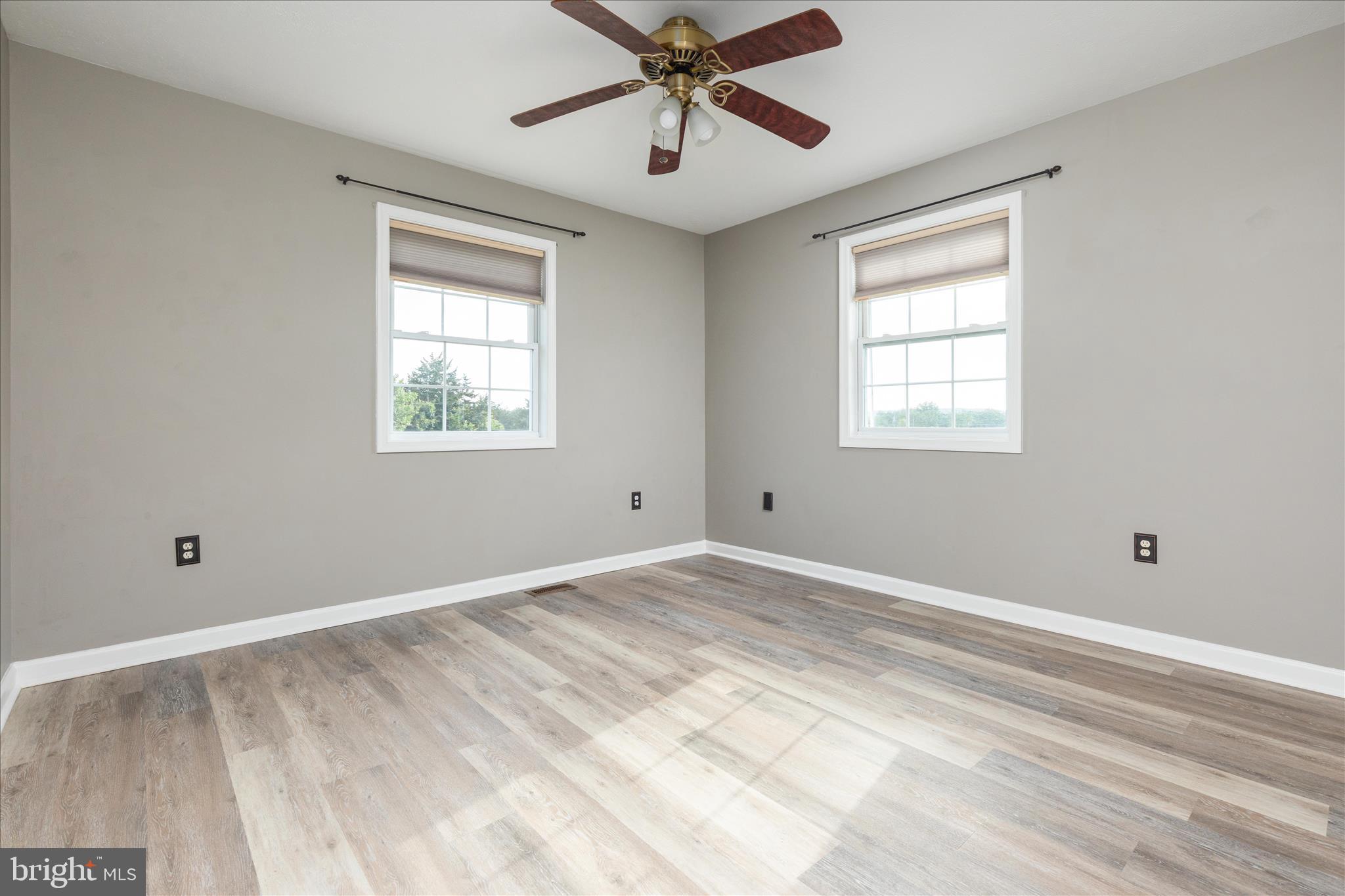 SHEN RIVER LAKES - Residential