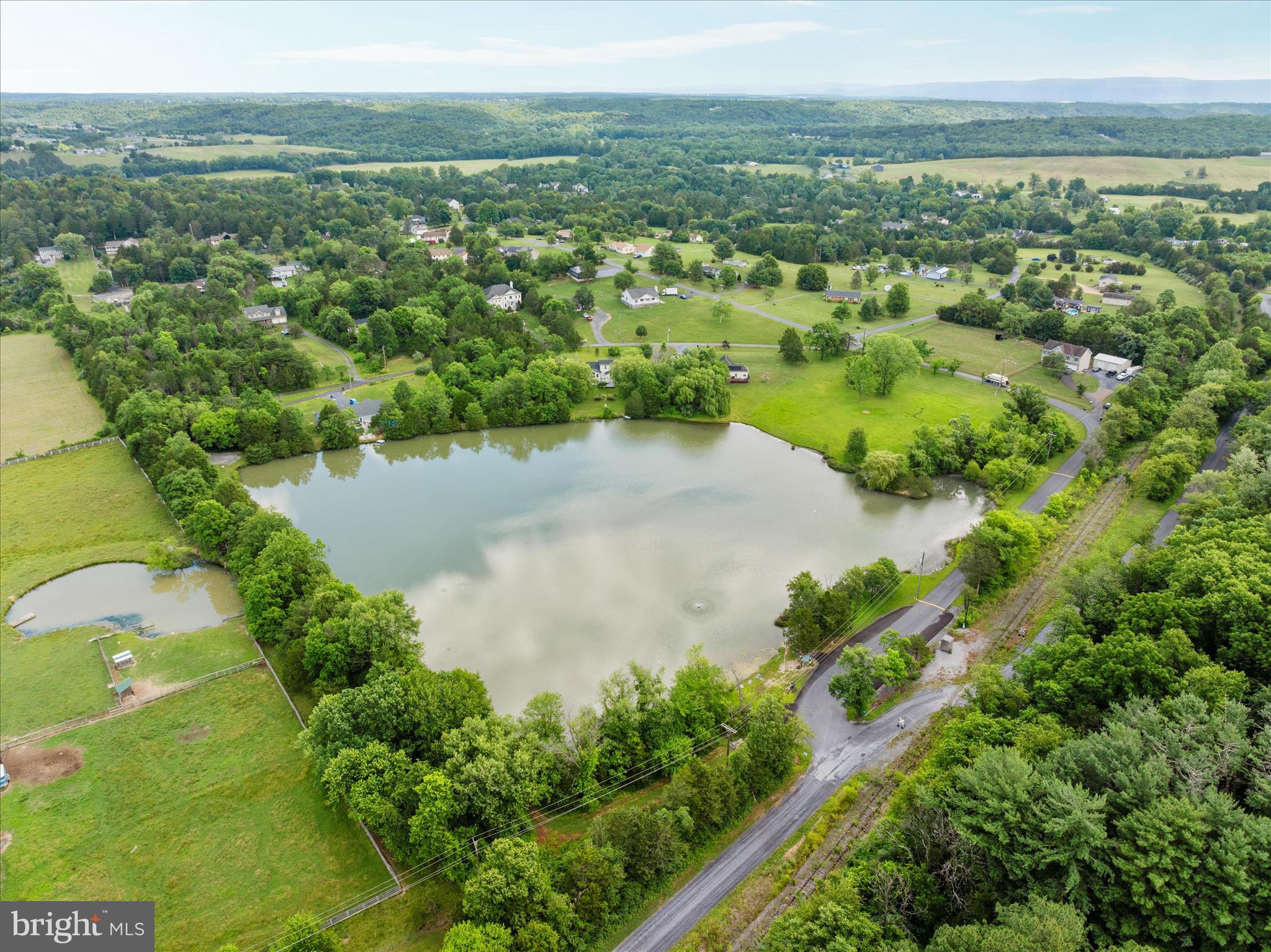 SHEN RIVER LAKES - Residential