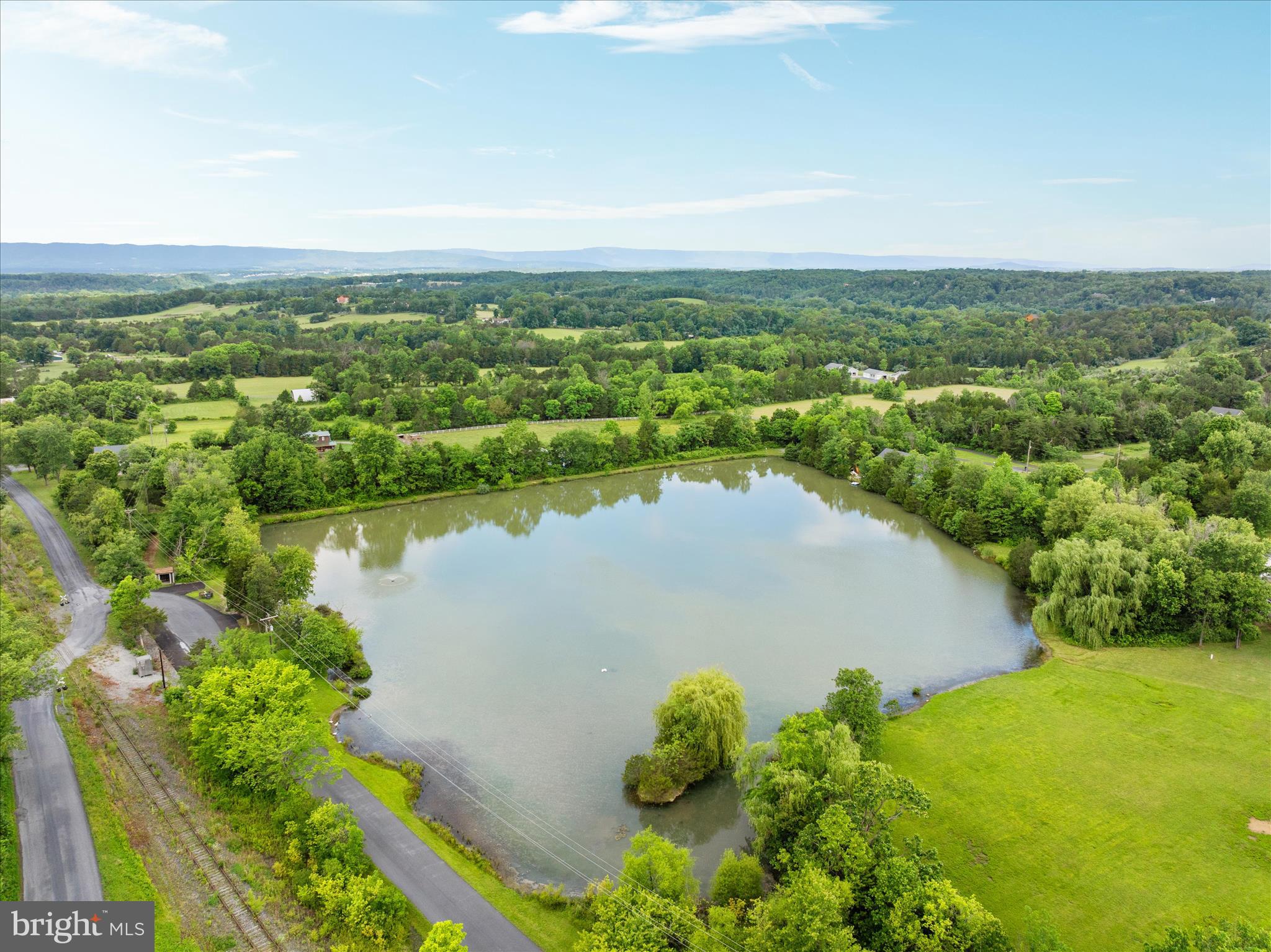 SHEN RIVER LAKES - Residential