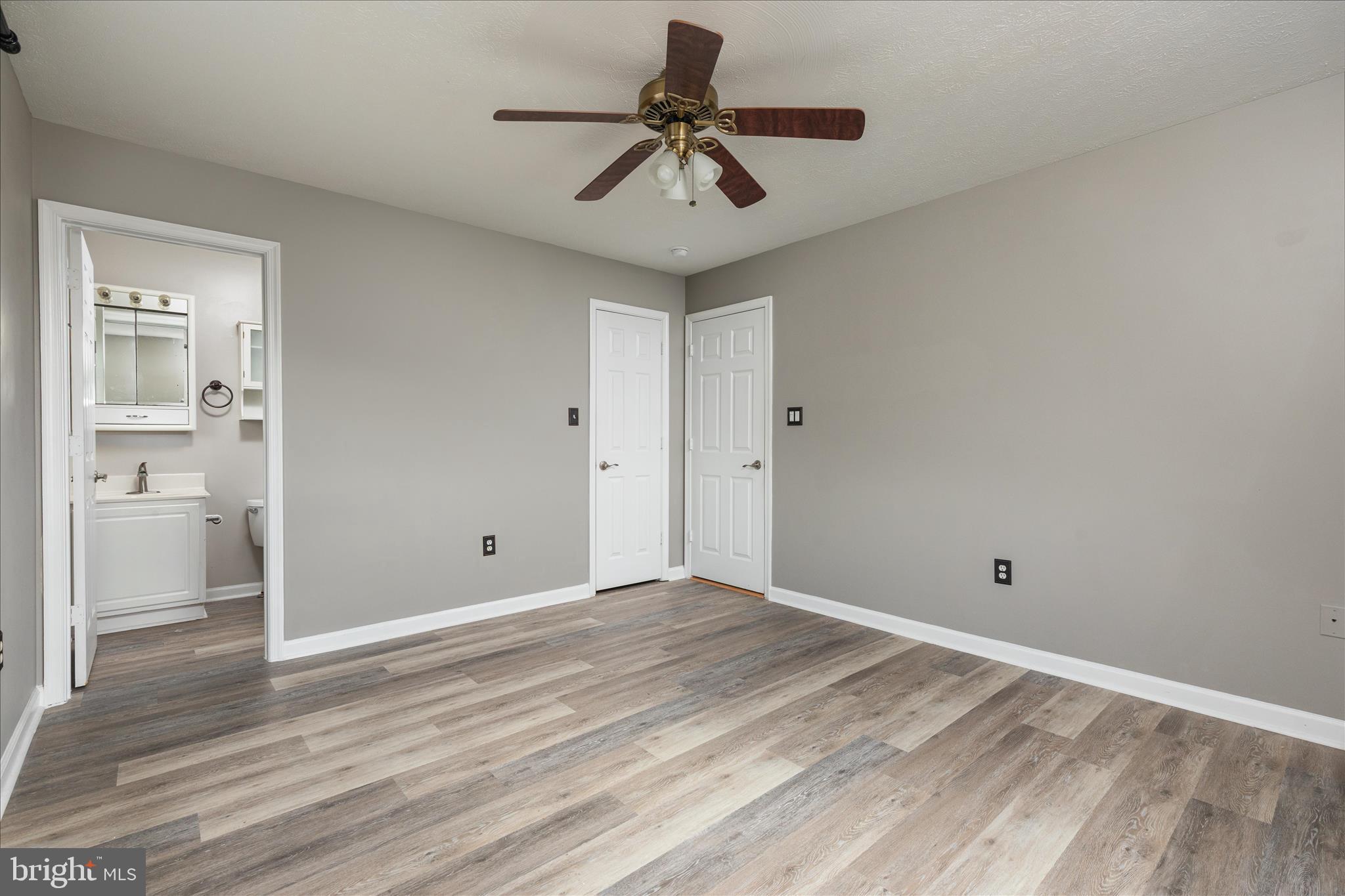 SHEN RIVER LAKES - Residential