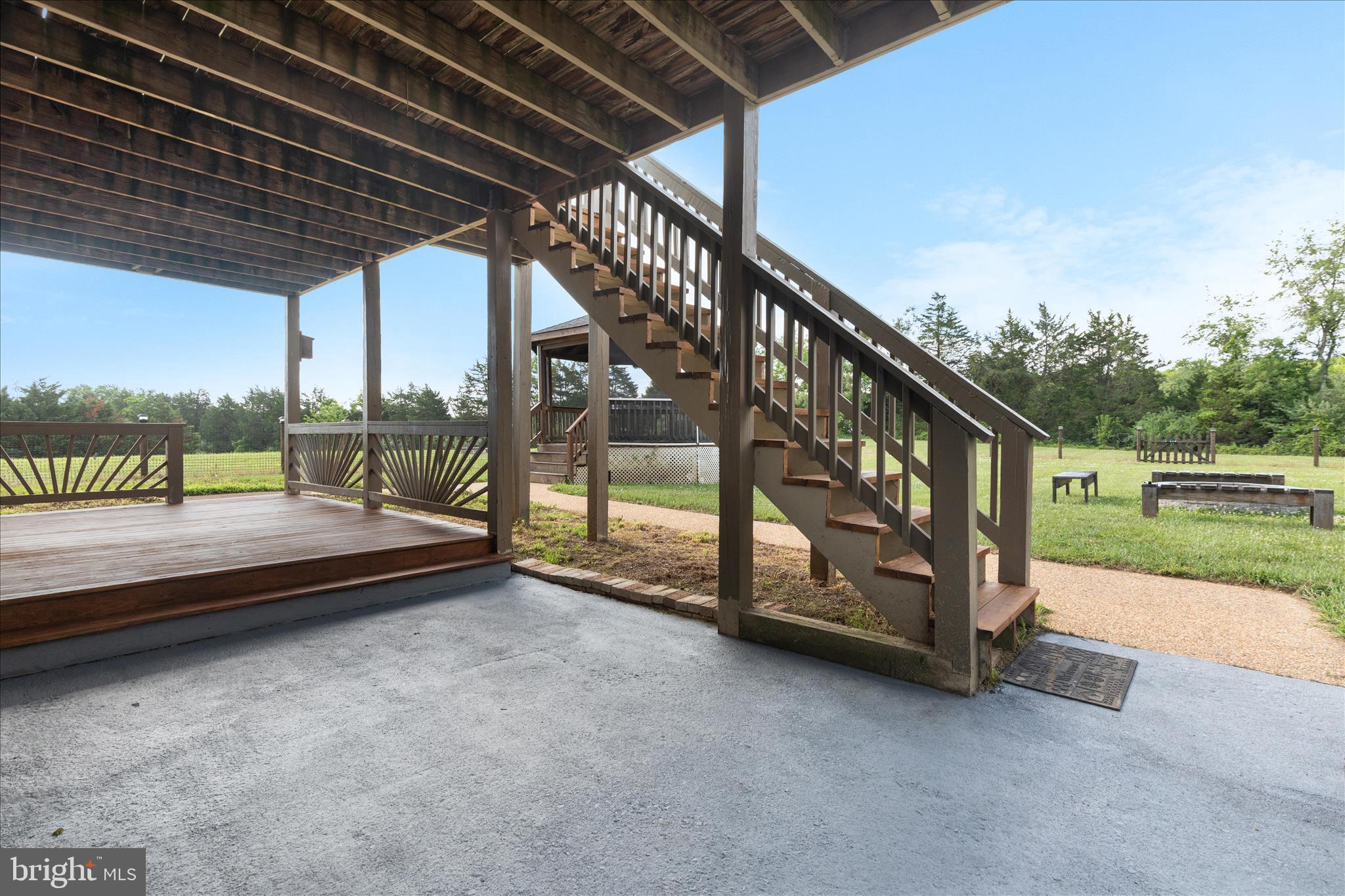 SHEN RIVER LAKES - Residential