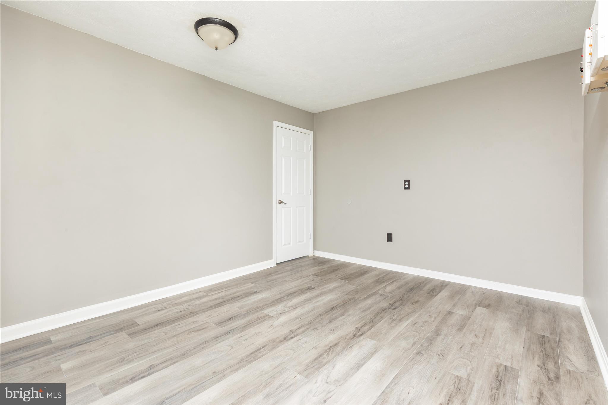 SHEN RIVER LAKES - Residential