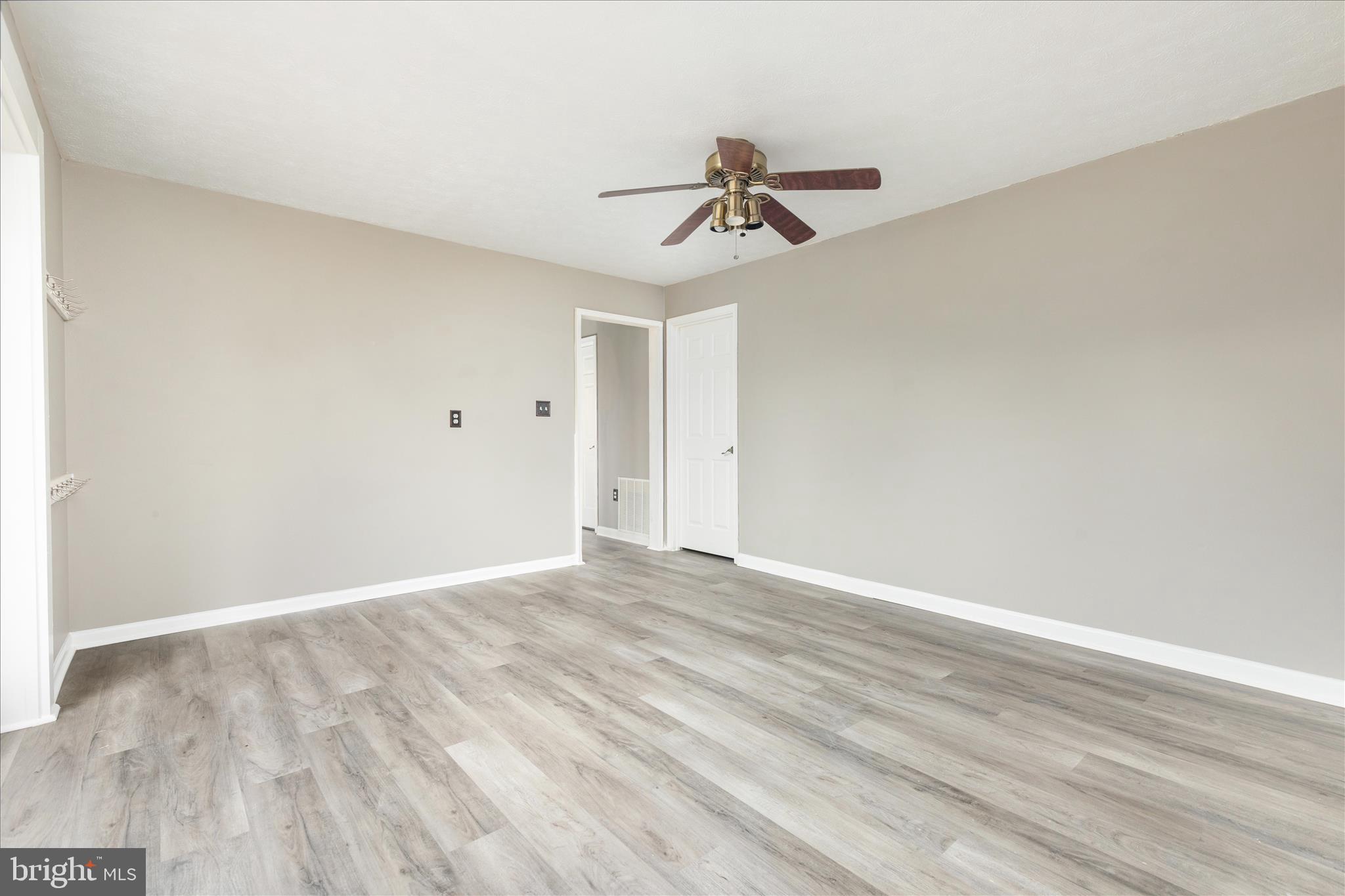 SHEN RIVER LAKES - Residential