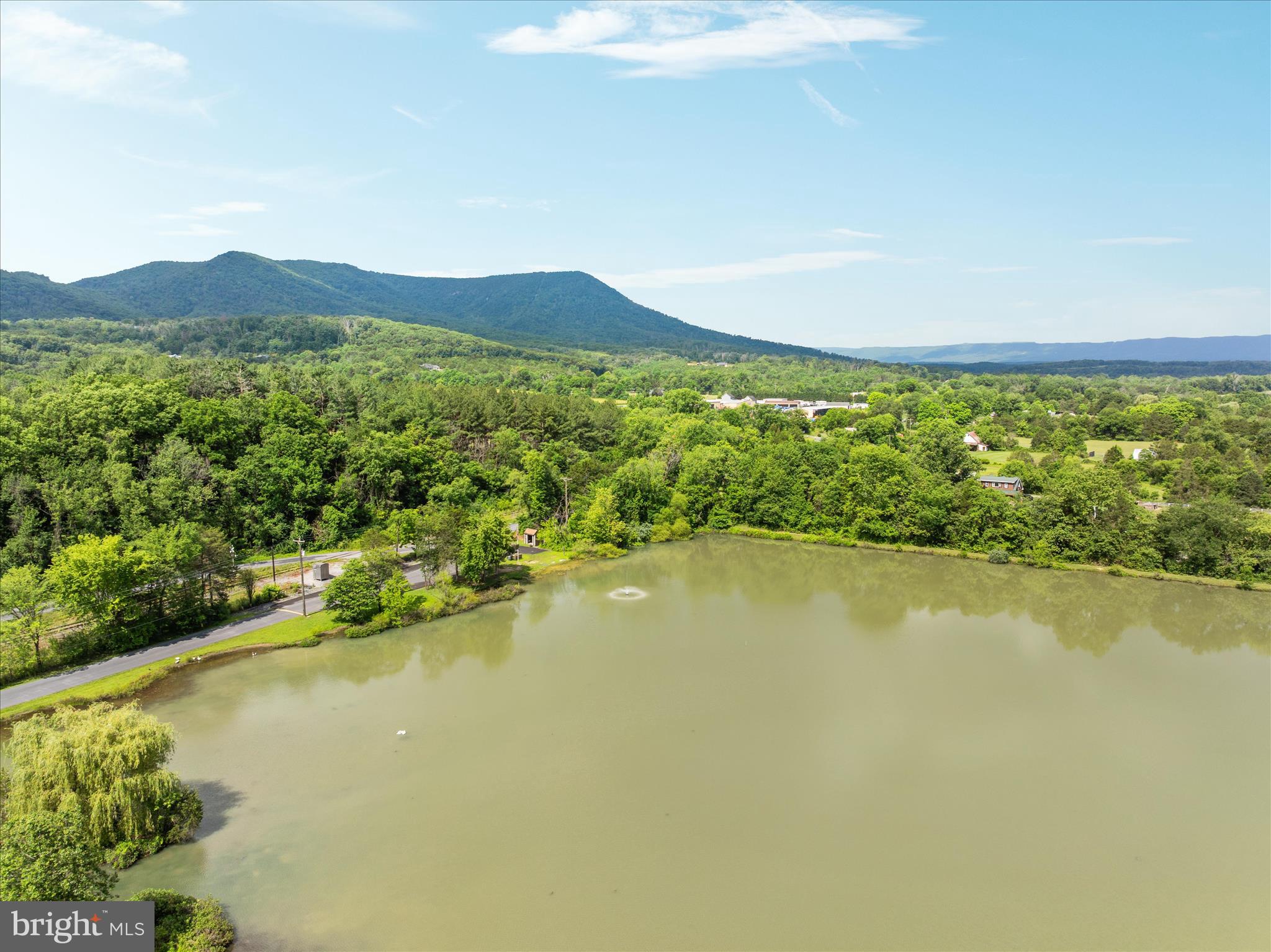 SHEN RIVER LAKES - Residential