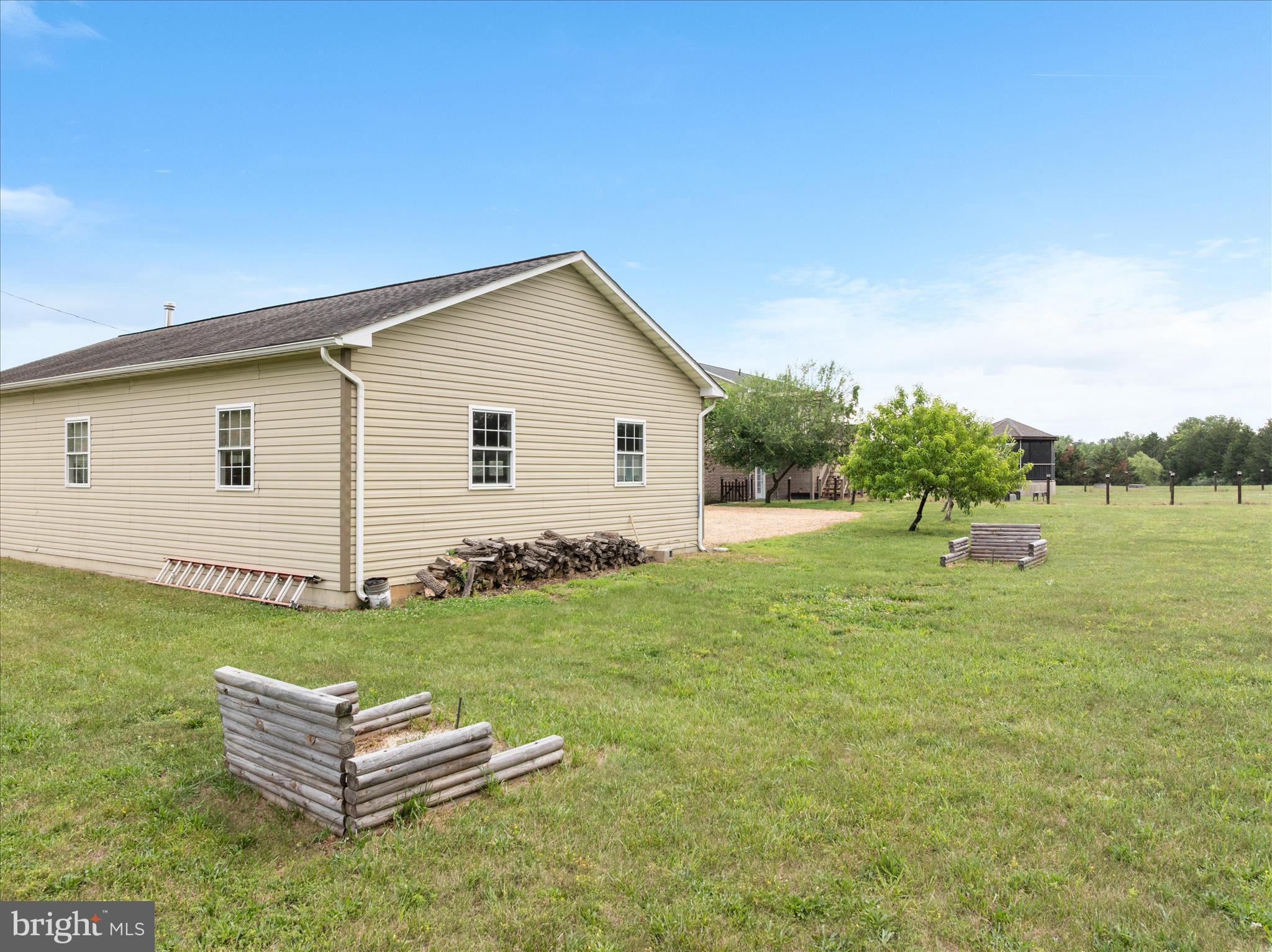 SHEN RIVER LAKES - Residential