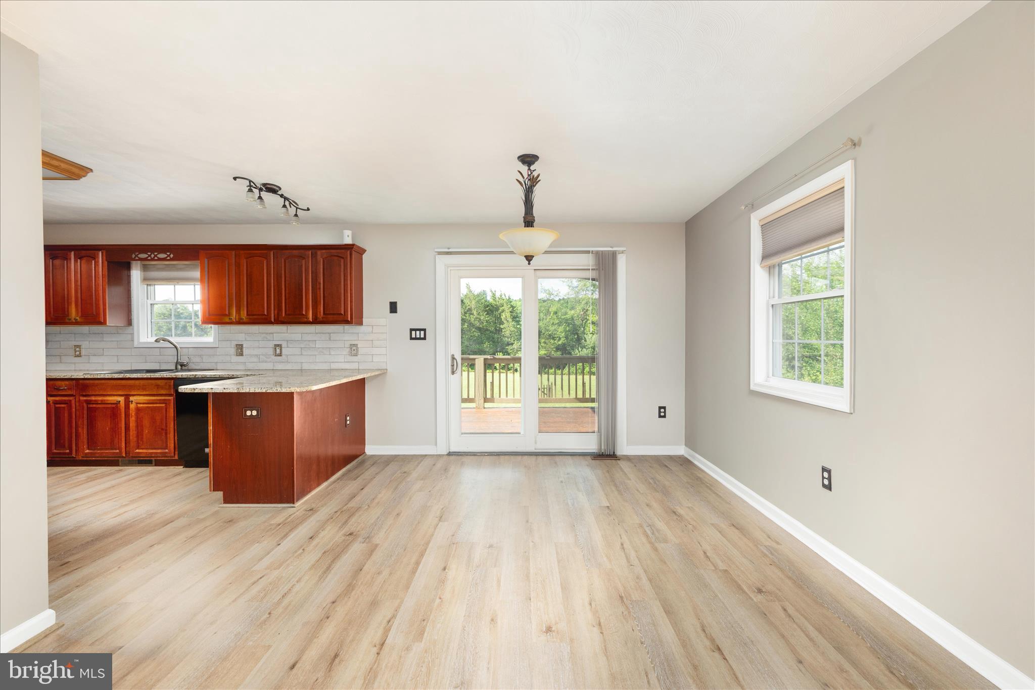 SHEN RIVER LAKES - Residential