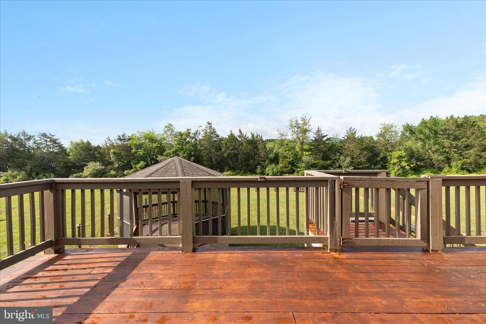 SHEN RIVER LAKES - Residential