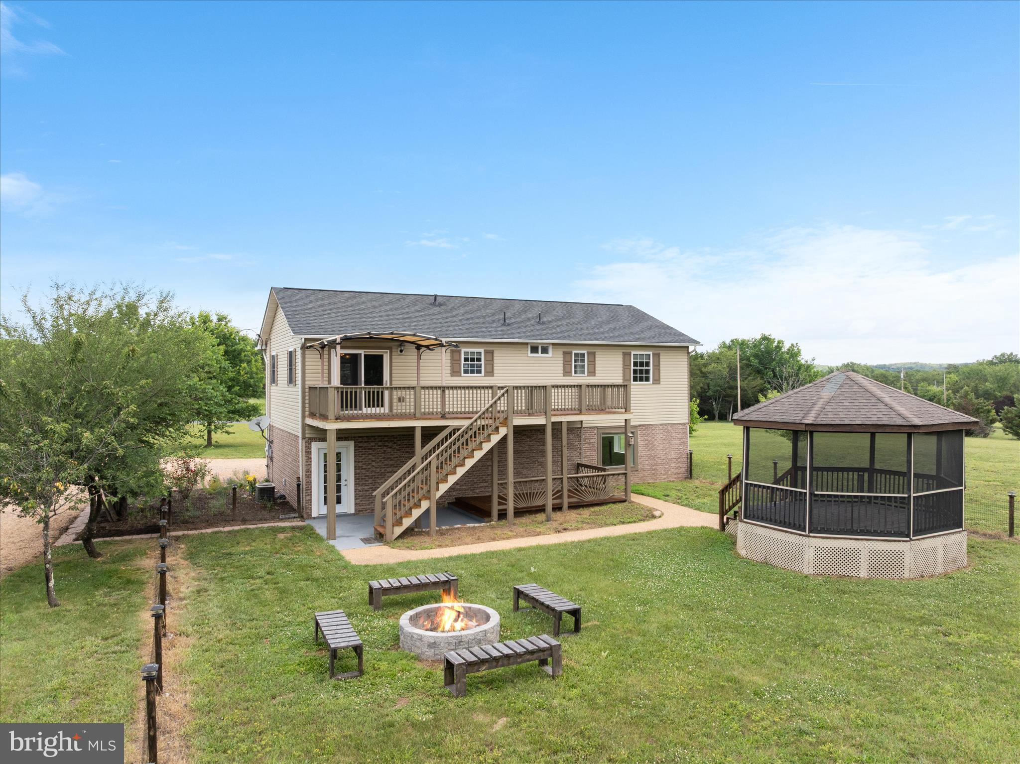 SHEN RIVER LAKES - Residential