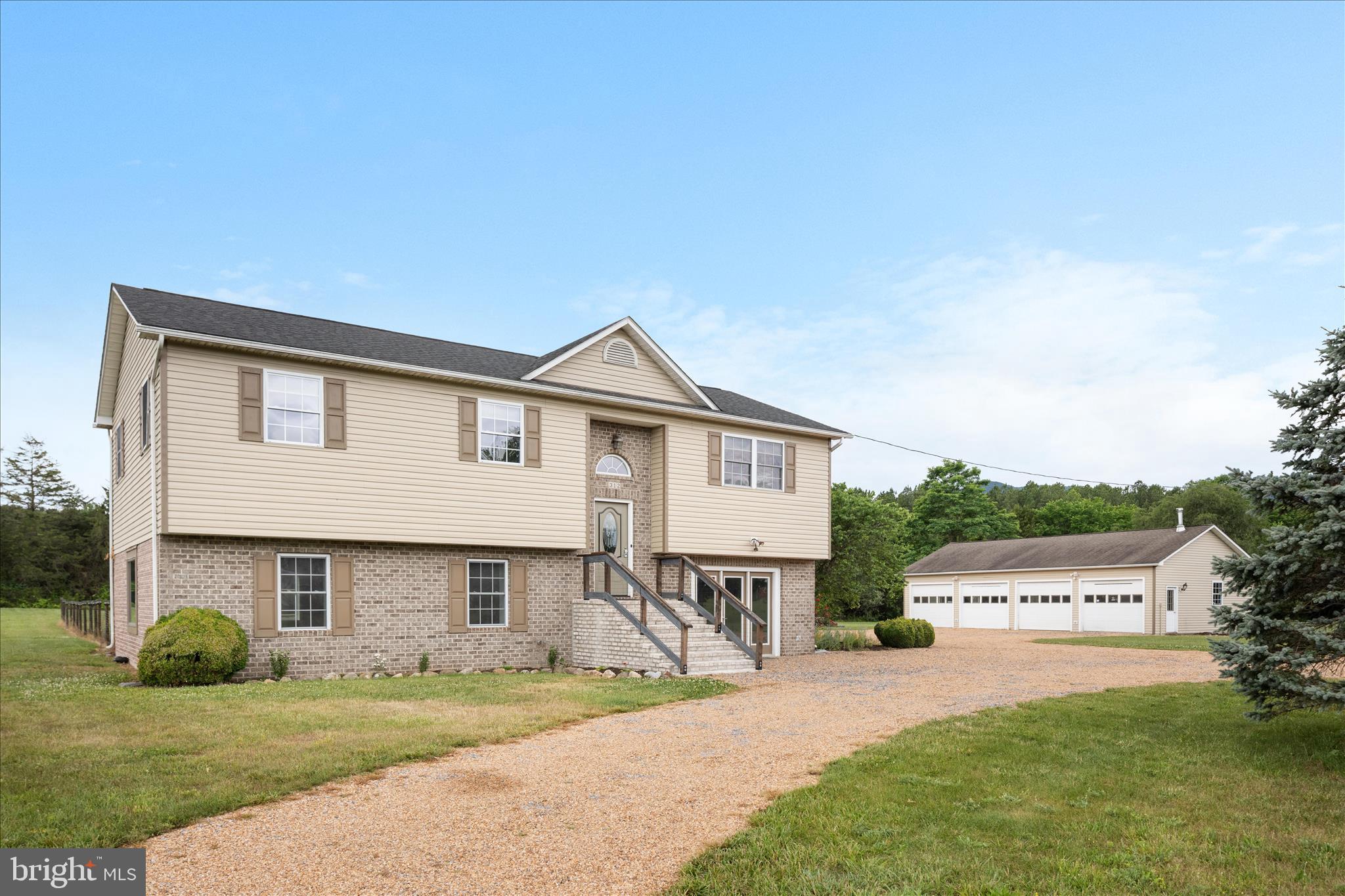 SHEN RIVER LAKES - Residential
