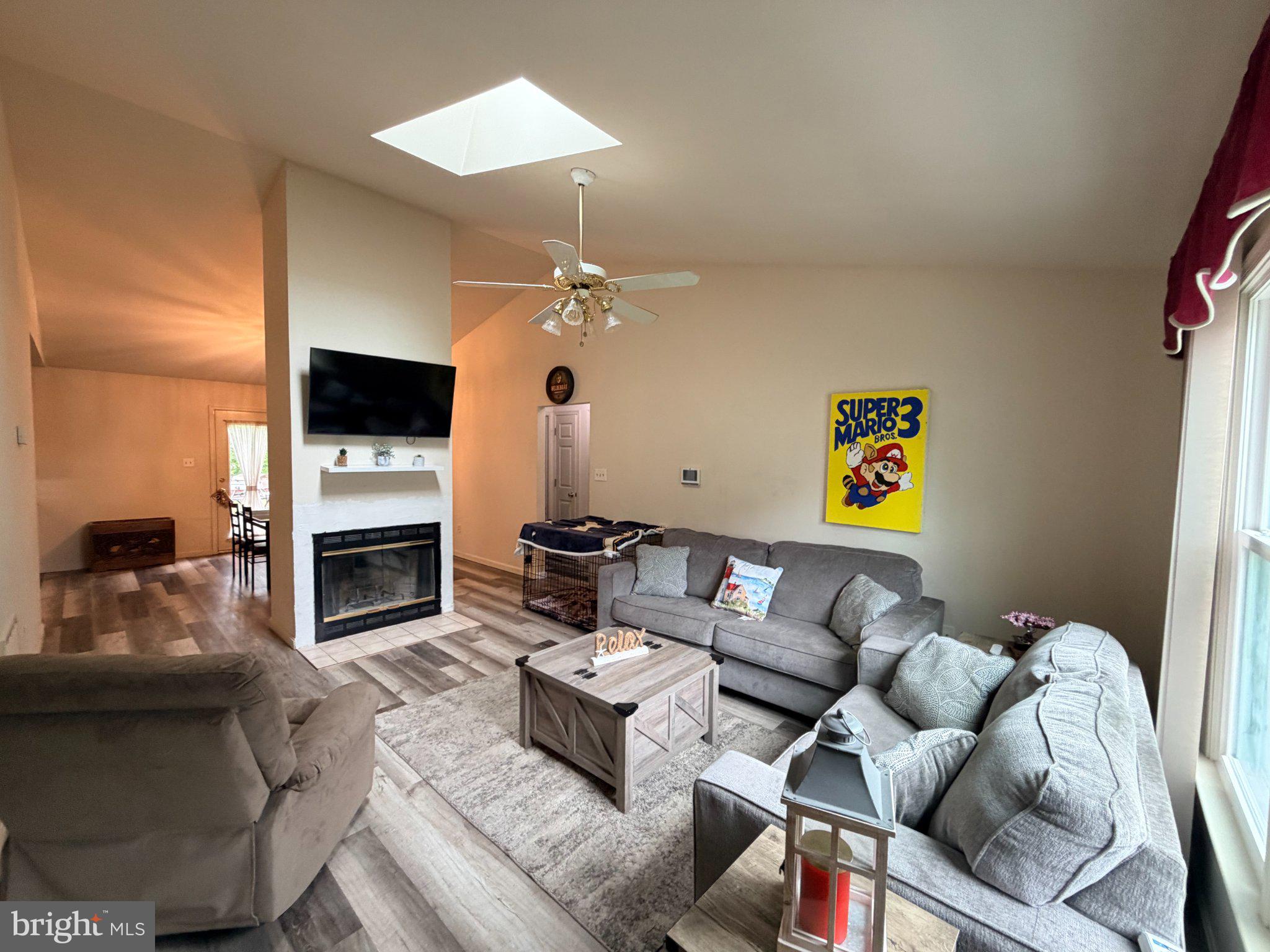 CAMELOT - Residential